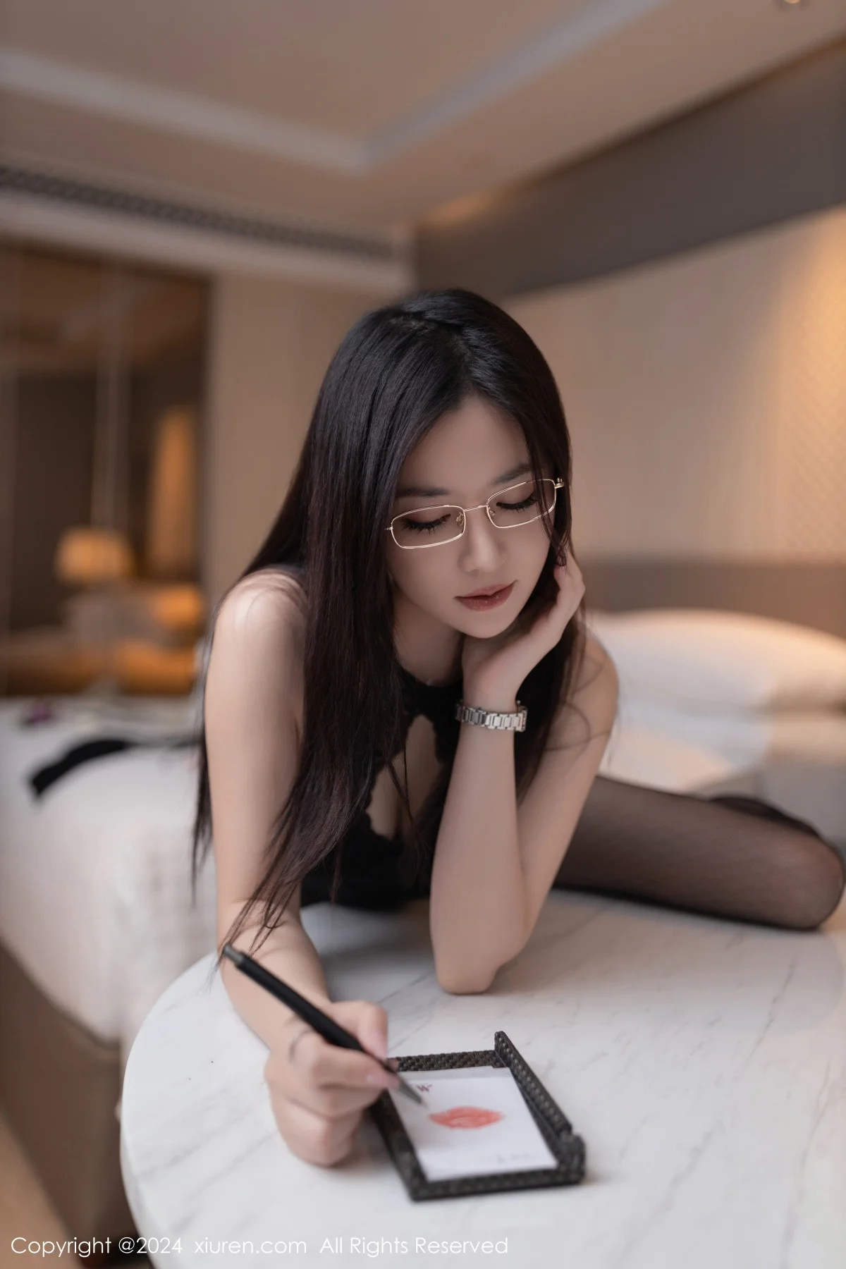鱼子酱Fish性感黑色蕾丝情趣内衣配超薄黑丝极致魅惑写真 第 33 张