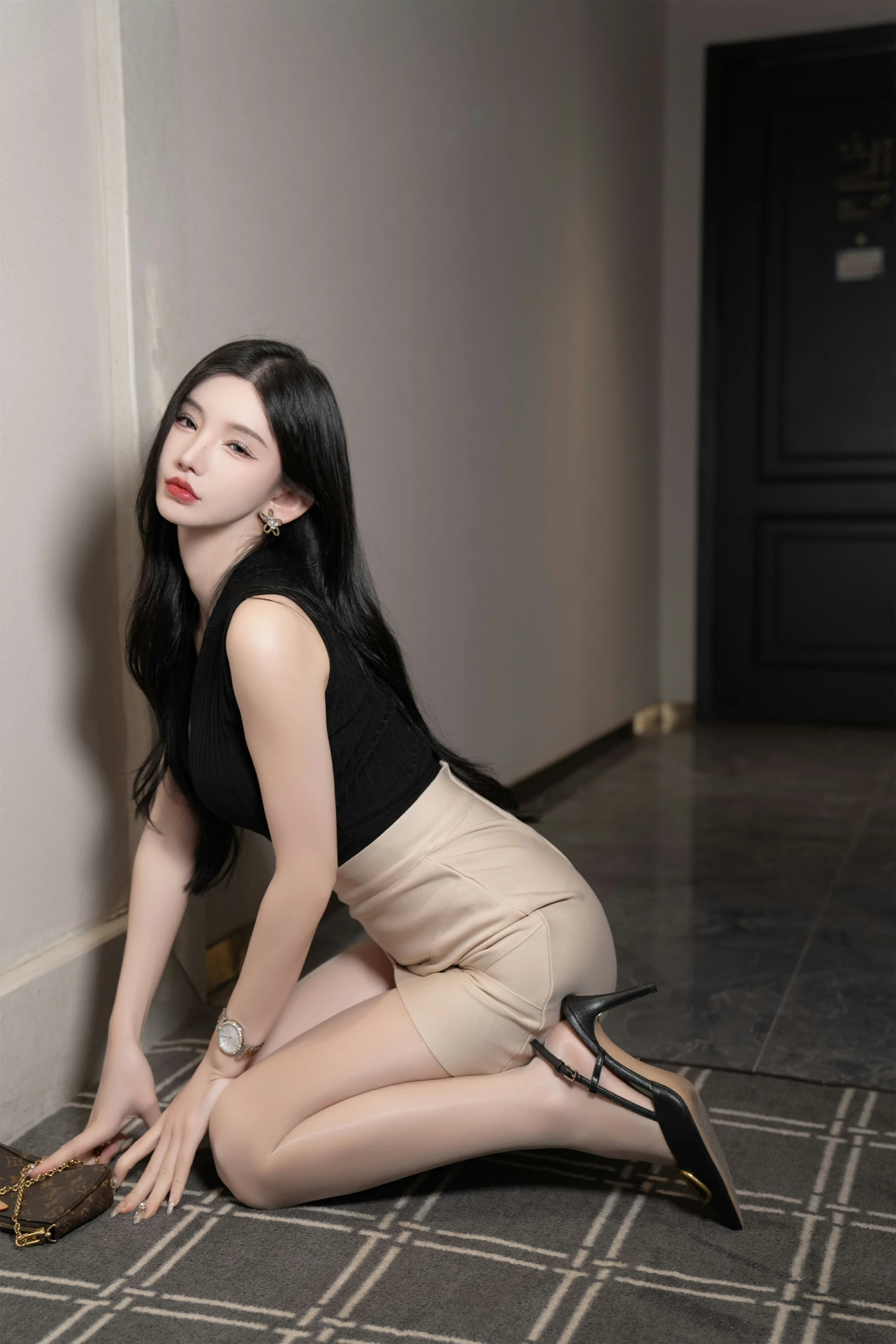 [秀人付费] 周于希Sally 诱人私拍福利 最骚 第 18 张