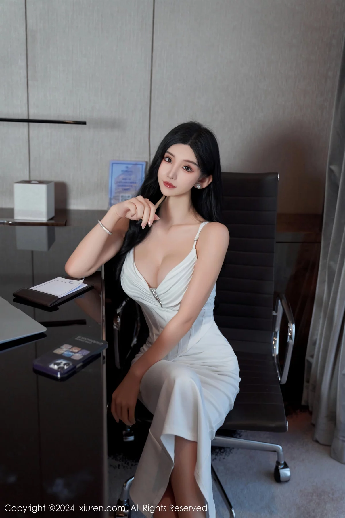 周于希Sally性感白色内衣配开档肉丝秀完美身材绝美写真 第 8 张