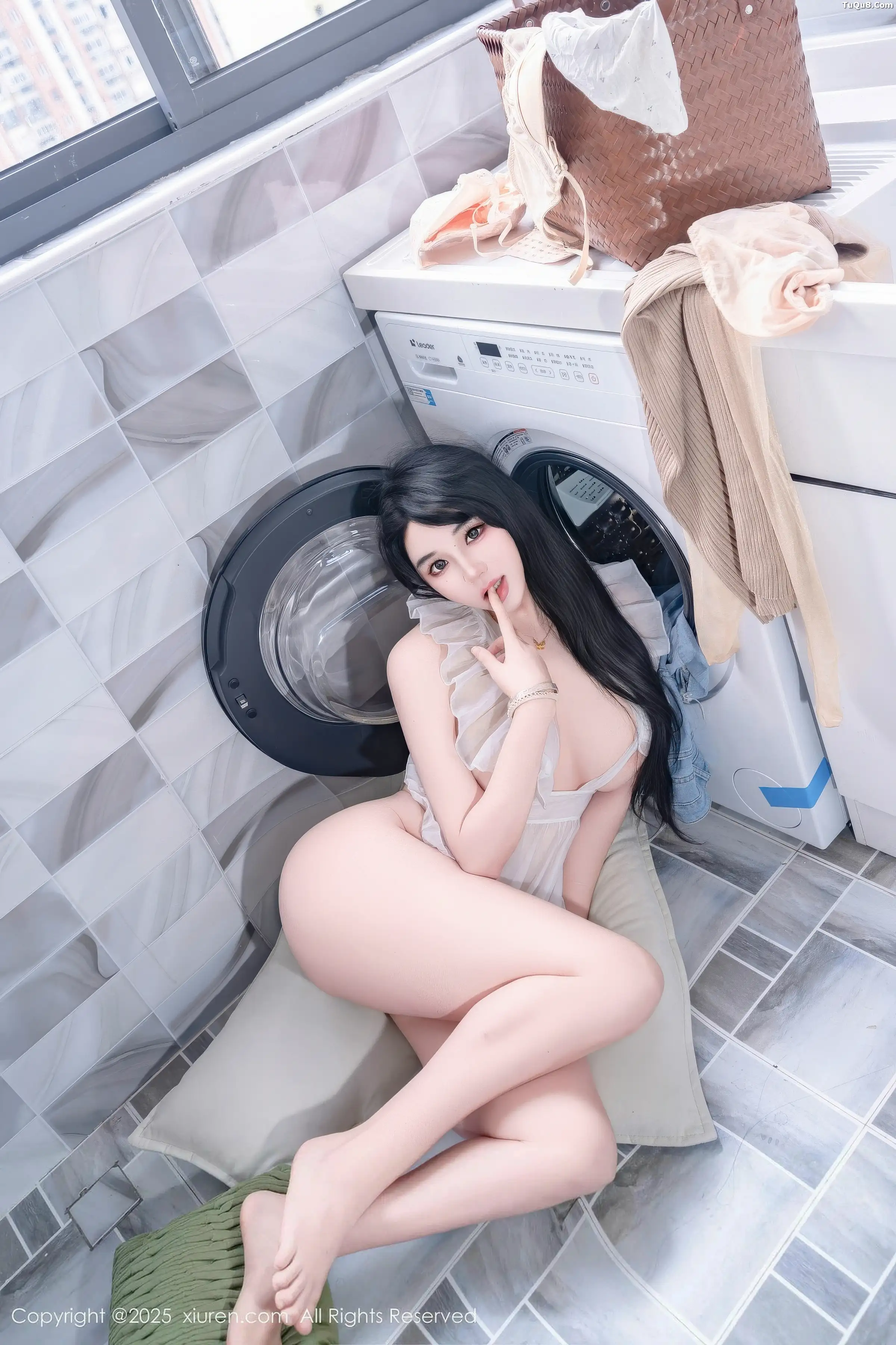 汐汐爱吃草莓性感薄纱露原色内衣秀完美身材迷人绝美写真 第 105 张
