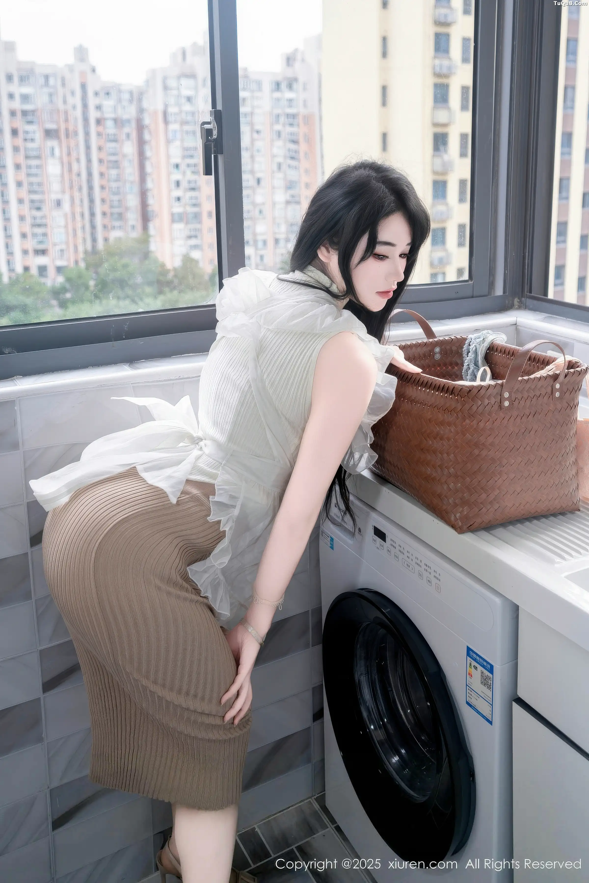 汐汐爱吃草莓性感薄纱露原色内衣秀完美身材迷人绝美写真 第 16 张