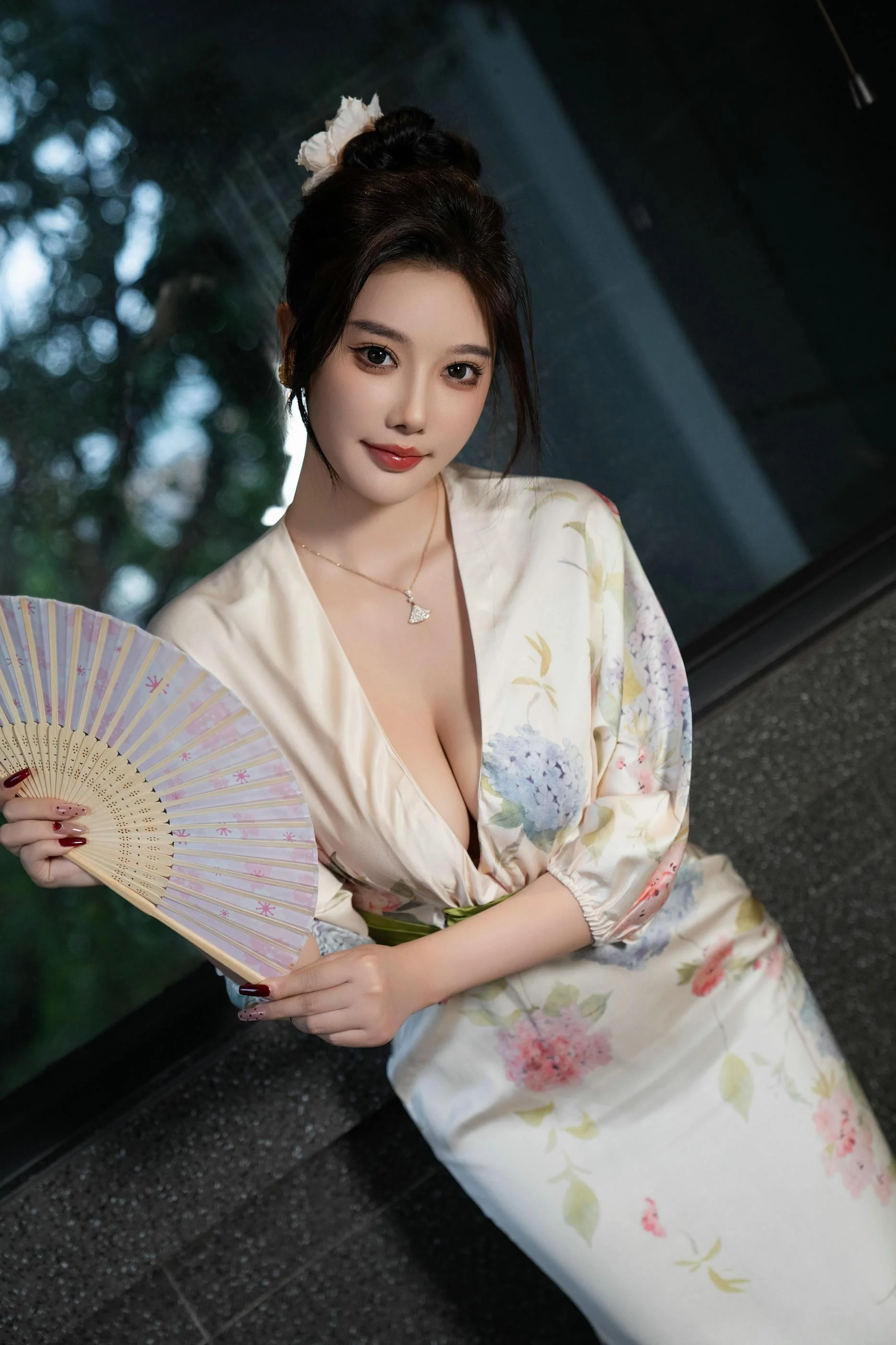 [秀人付费] 杨晨晨 诱人私拍福利 白色睡袍红色情趣 第 28 张