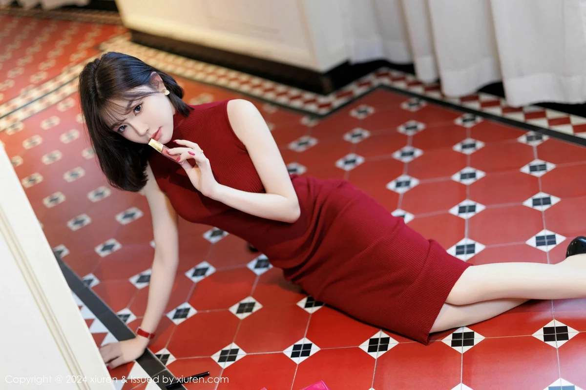 徐莉芝Booty红色连身裙露浅色内衣配超薄肉丝秀美腿绝美写真 第 23 张