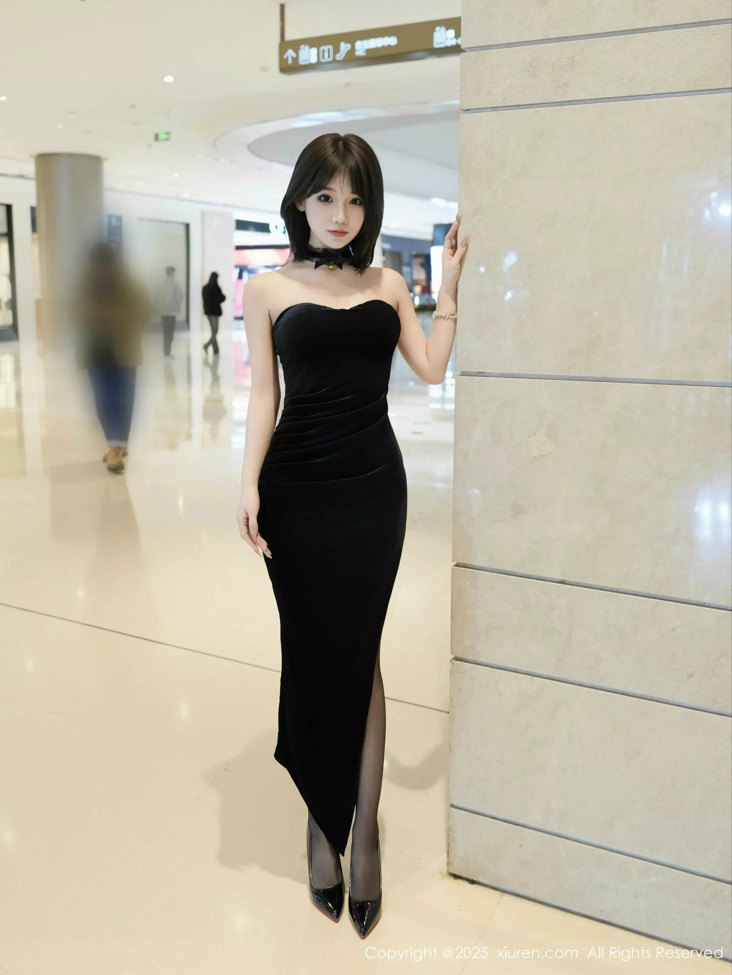 阿汁性感黑色礼服配超薄黑丝秀曼妙身姿完美绝美写真 第 18 张
