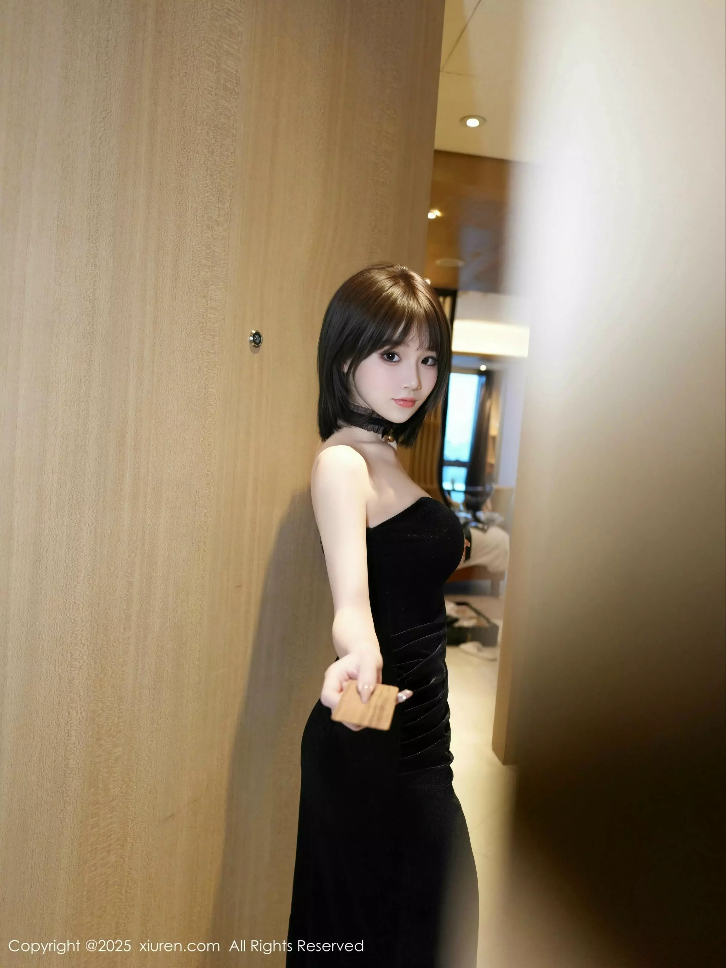阿汁性感黑色礼服配超薄黑丝秀曼妙身姿完美绝美写真 第 44 张