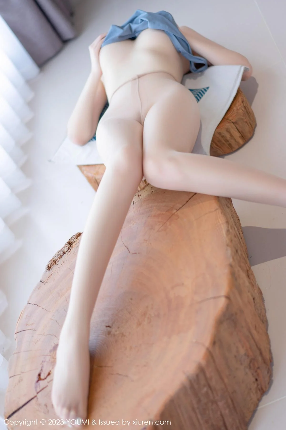 Carol周妍希大理旅拍性感蓝灰泳装秀丰满身材迷人绝美写真 第 150 张