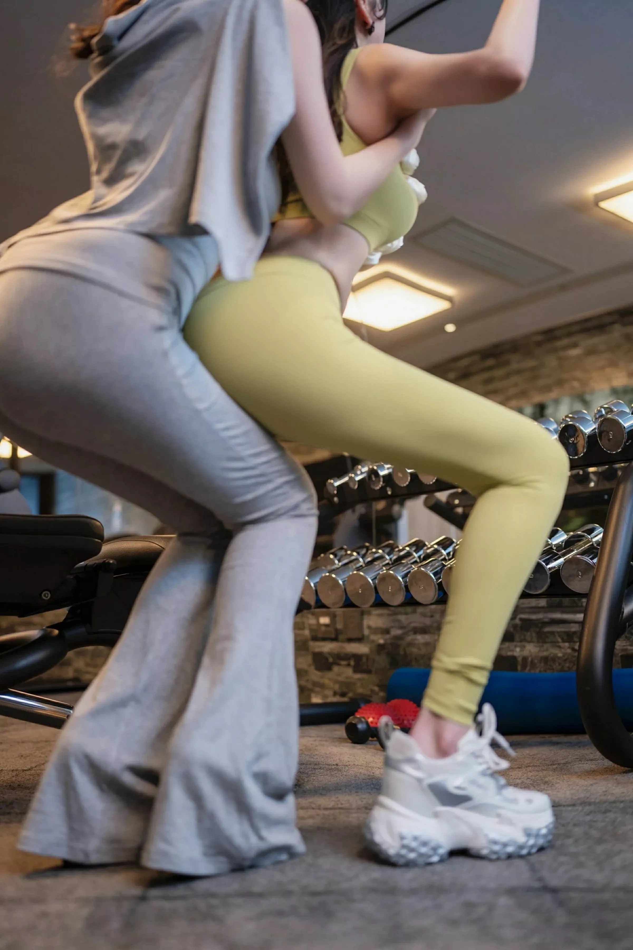 合集李丽莎性感紧身运动套装秀完美身材惹火绝美写真 第 15 张