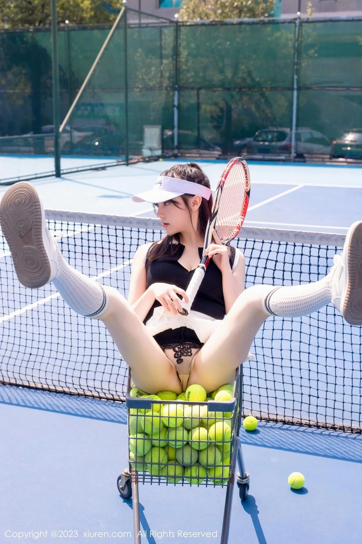 豆瓣酱性感白色短裙网球运动服饰秀翘臀美腿撩人绝美写真 第 38 张