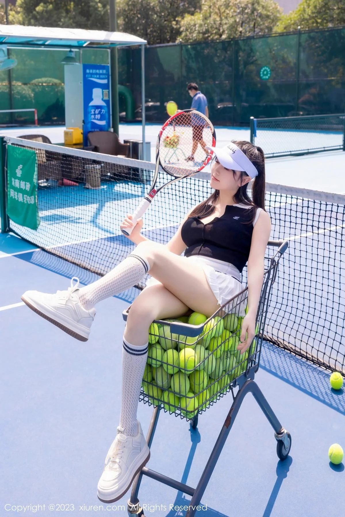 豆瓣酱性感白色短裙网球运动服饰秀翘臀美腿撩人绝美写真 第 40 张