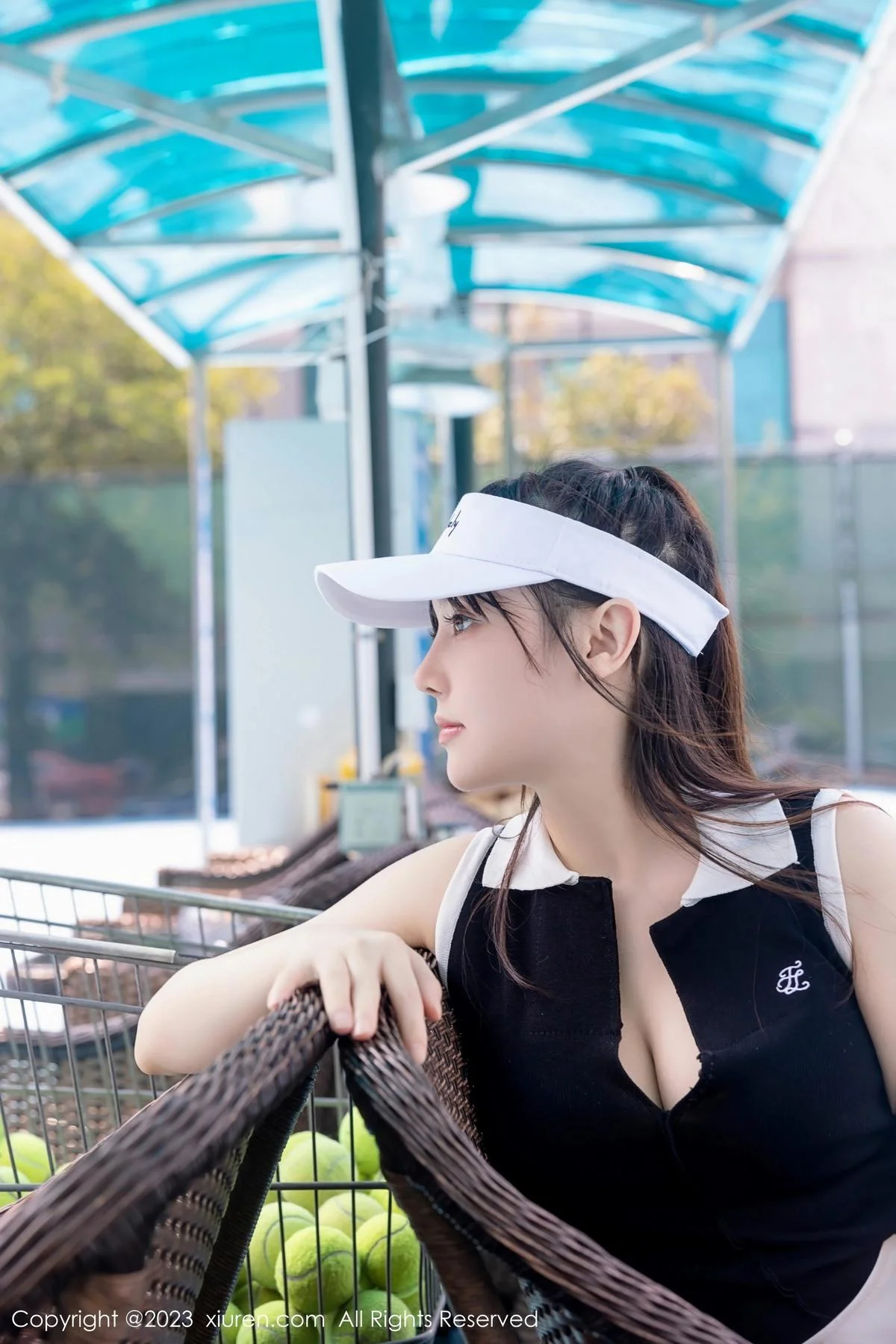 豆瓣酱性感白色短裙网球运动服饰秀翘臀美腿撩人绝美写真 第 67 张