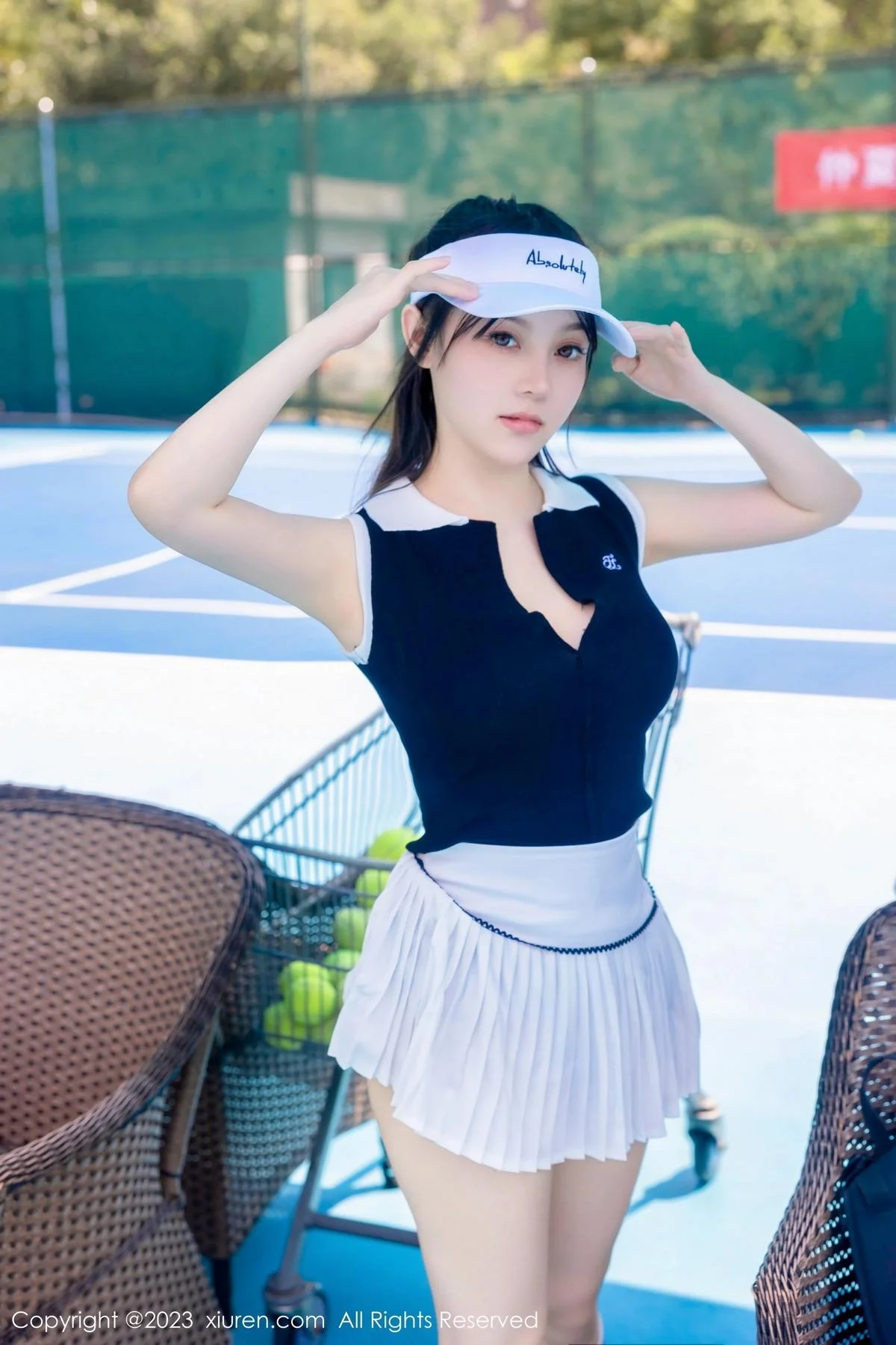 豆瓣酱性感白色短裙网球运动服饰秀翘臀美腿撩人绝美写真 第 75 张