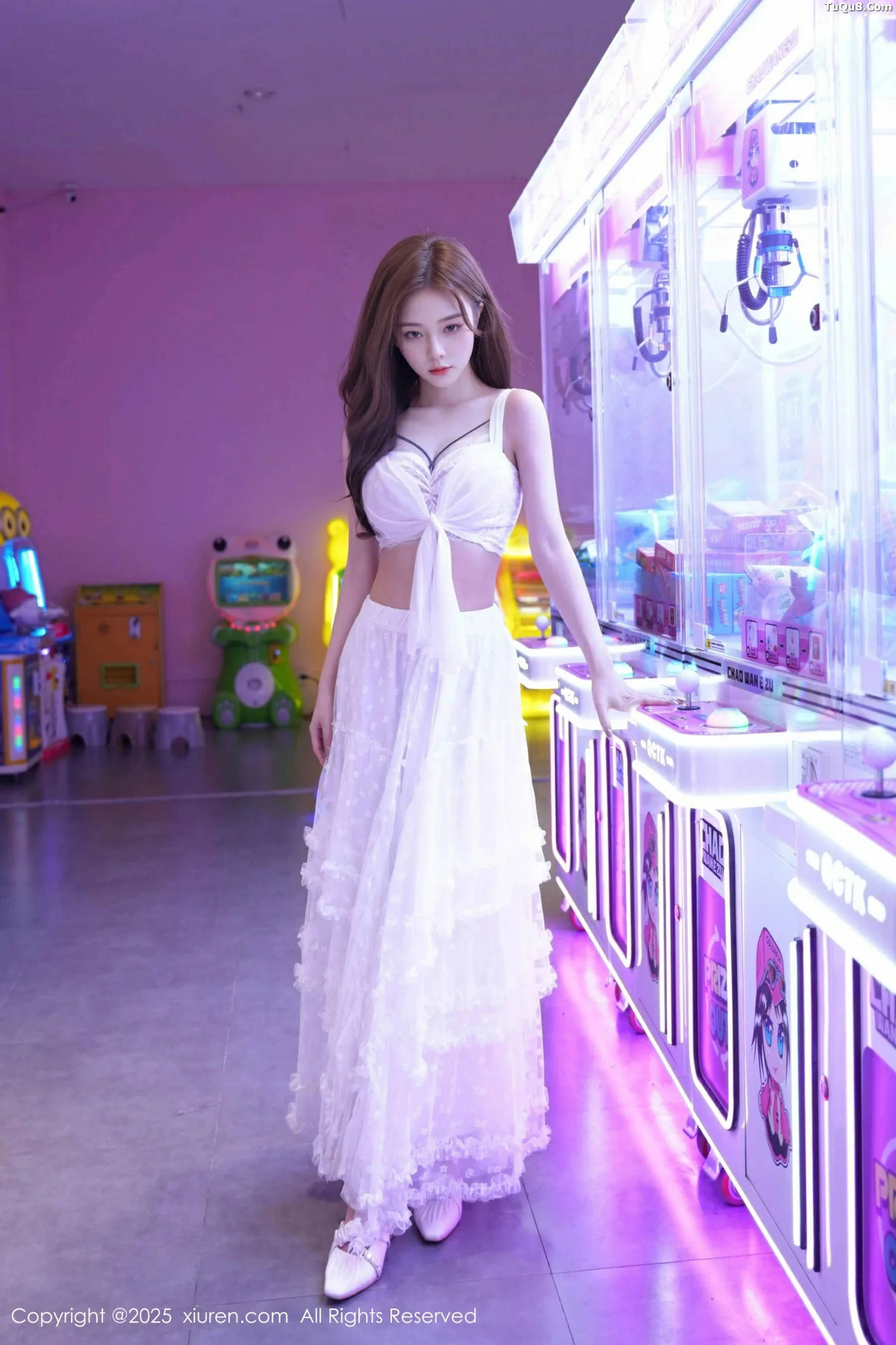 拍黄瓜girl性感白色连衣裙露白色内衣秀曼妙身材绝美写真 第 12 张