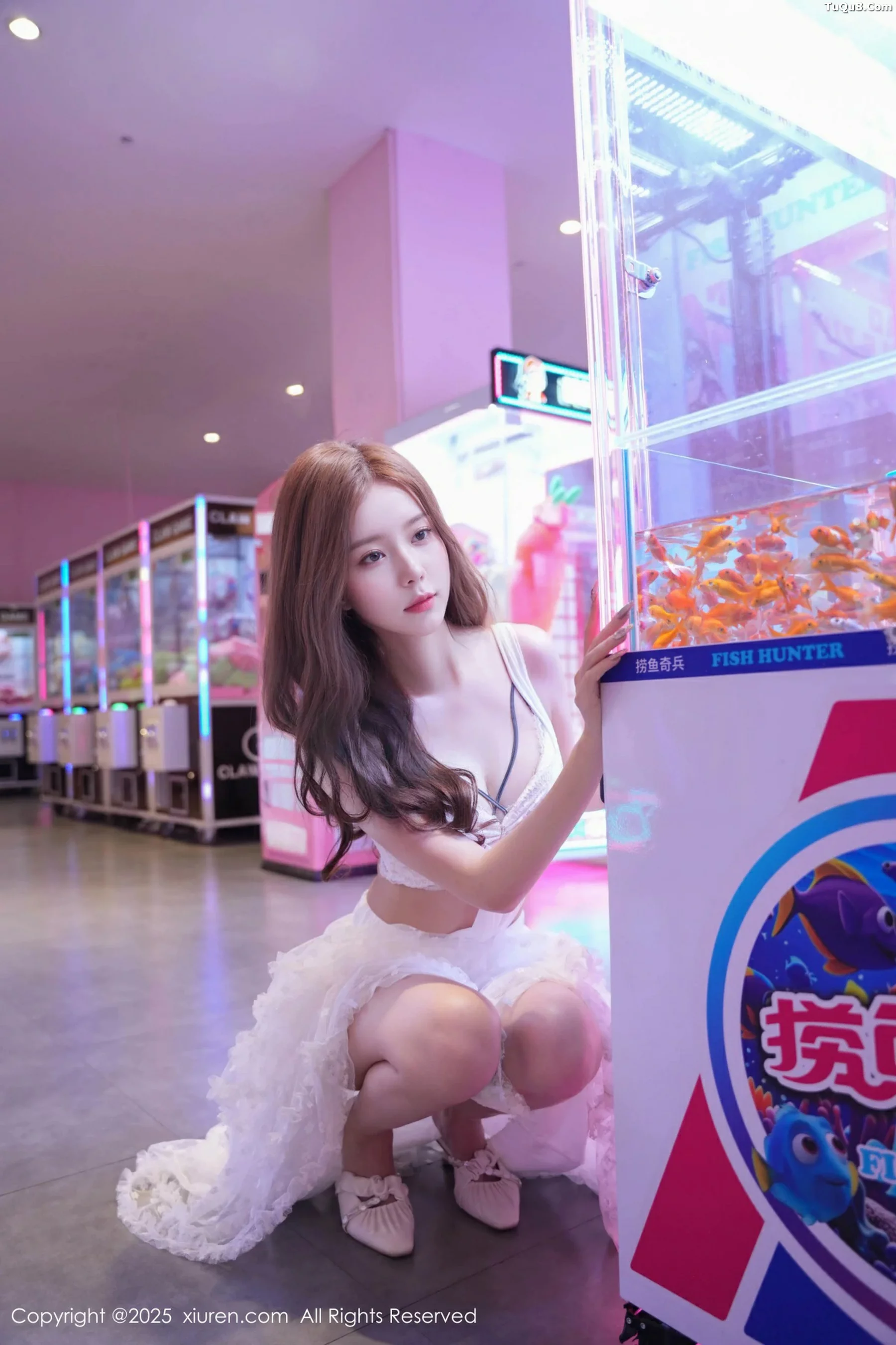 拍黄瓜girl性感白色连衣裙露白色内衣秀曼妙身材绝美写真 第 26 张