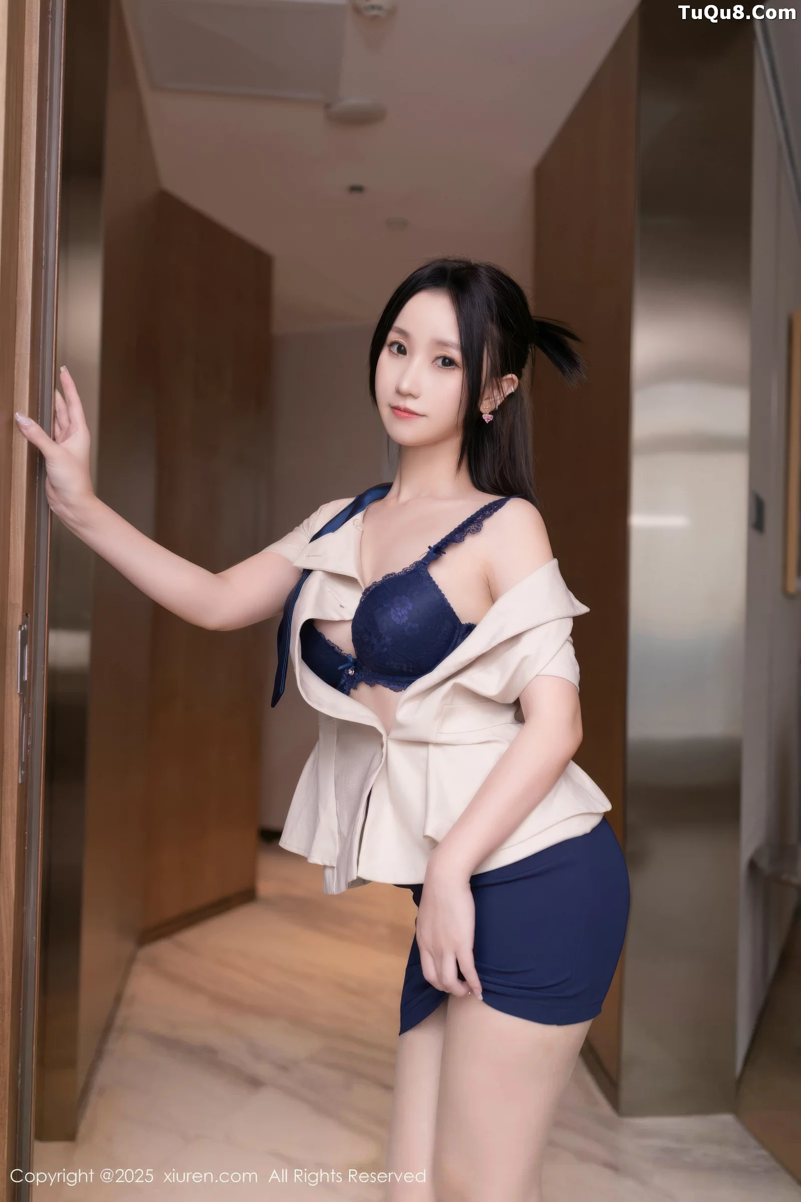 杏子Yada性感OL服饰配超薄肉丝秀曼妙身姿撩人绝美写真 第 41 张