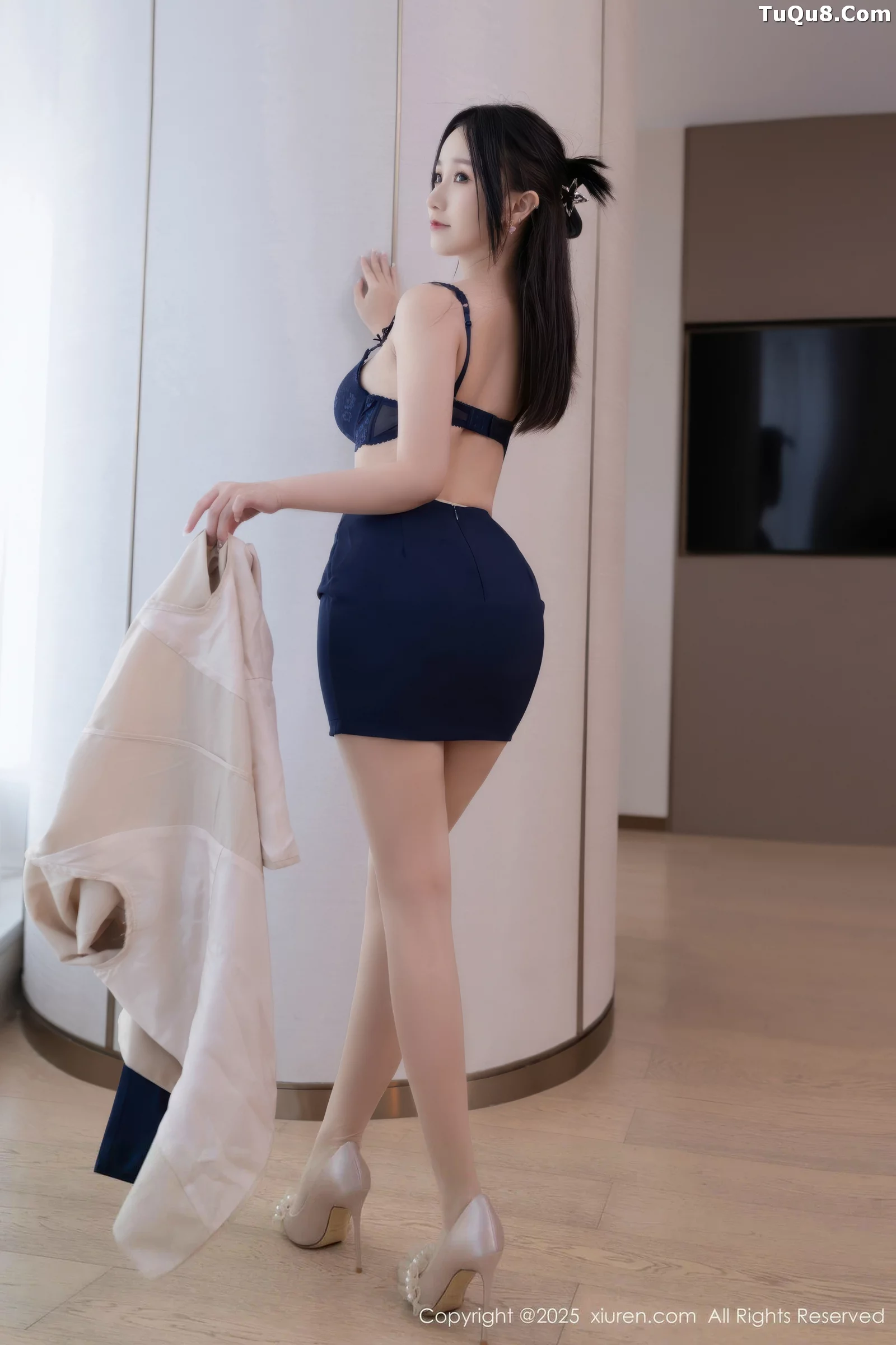 杏子Yada性感OL服饰配超薄肉丝秀曼妙身姿撩人绝美写真 第 55 张