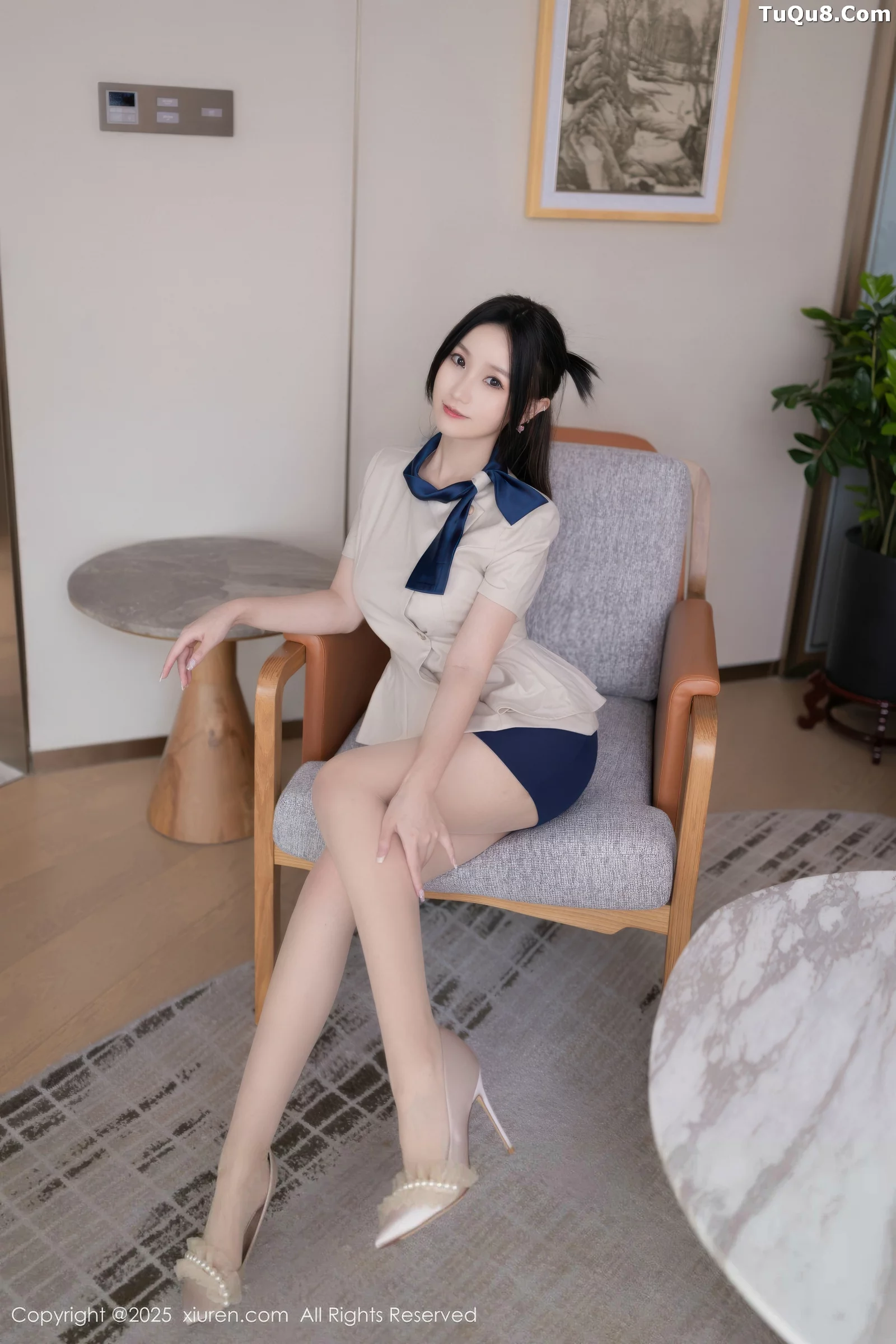 杏子Yada性感OL服饰配超薄肉丝秀曼妙身姿撩人绝美写真 第 6 张