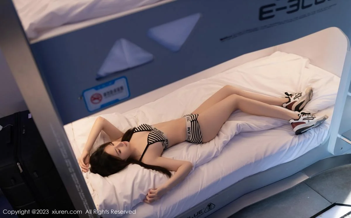 鱼子酱Fish电竞场景性感深色轻透连体衣秀曼妙身姿绝美写真 第 63 张