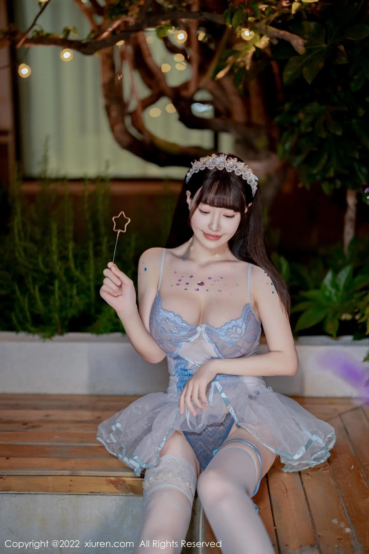 朱可儿Flora大理旅拍白色轻透公主裙配白丝袜丰满绝美写真 第 18 张