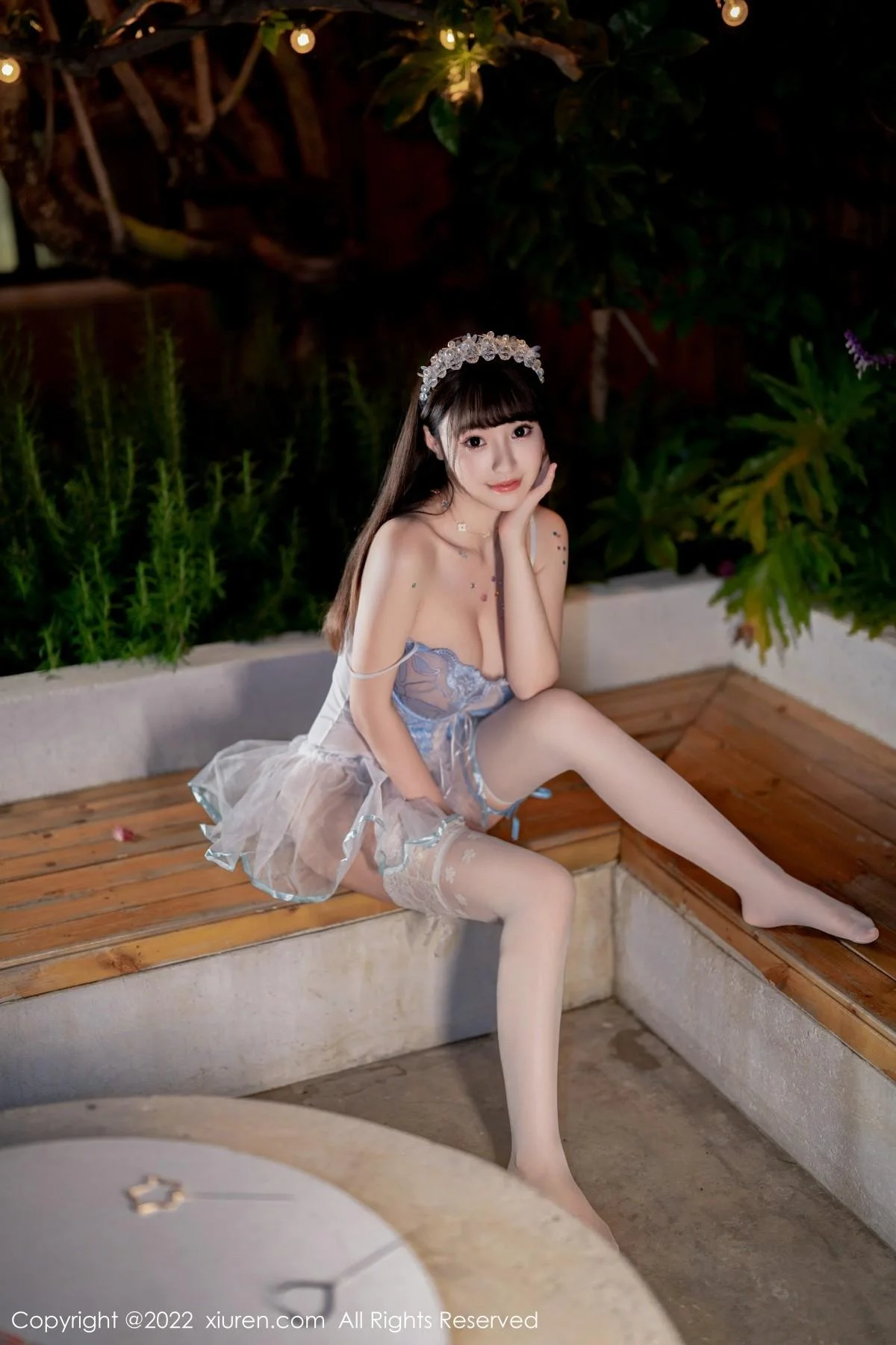 朱可儿Flora大理旅拍白色轻透公主裙配白丝袜丰满绝美写真 第 24 张