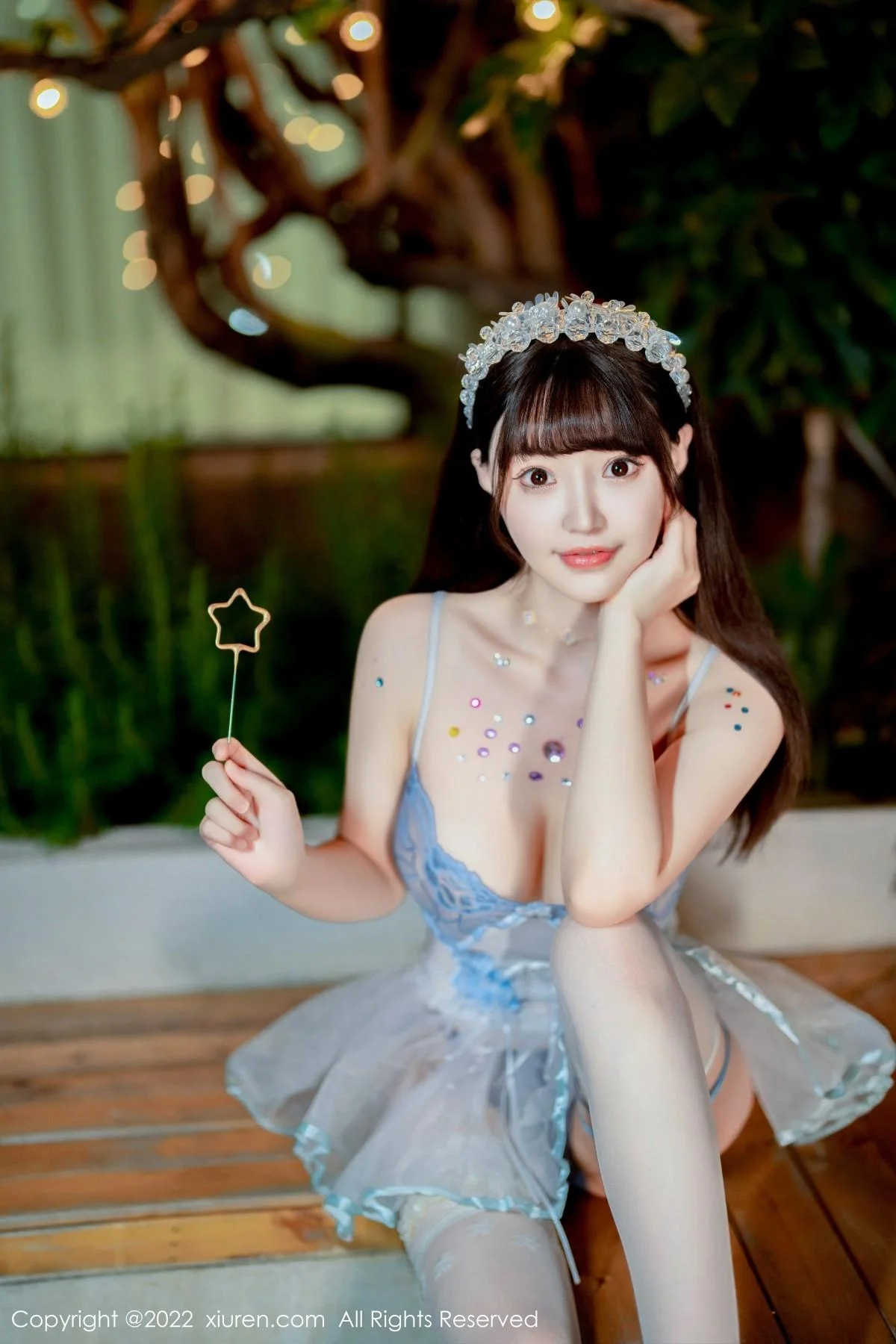 朱可儿Flora大理旅拍白色轻透公主裙配白丝袜丰满绝美写真 第 7 张