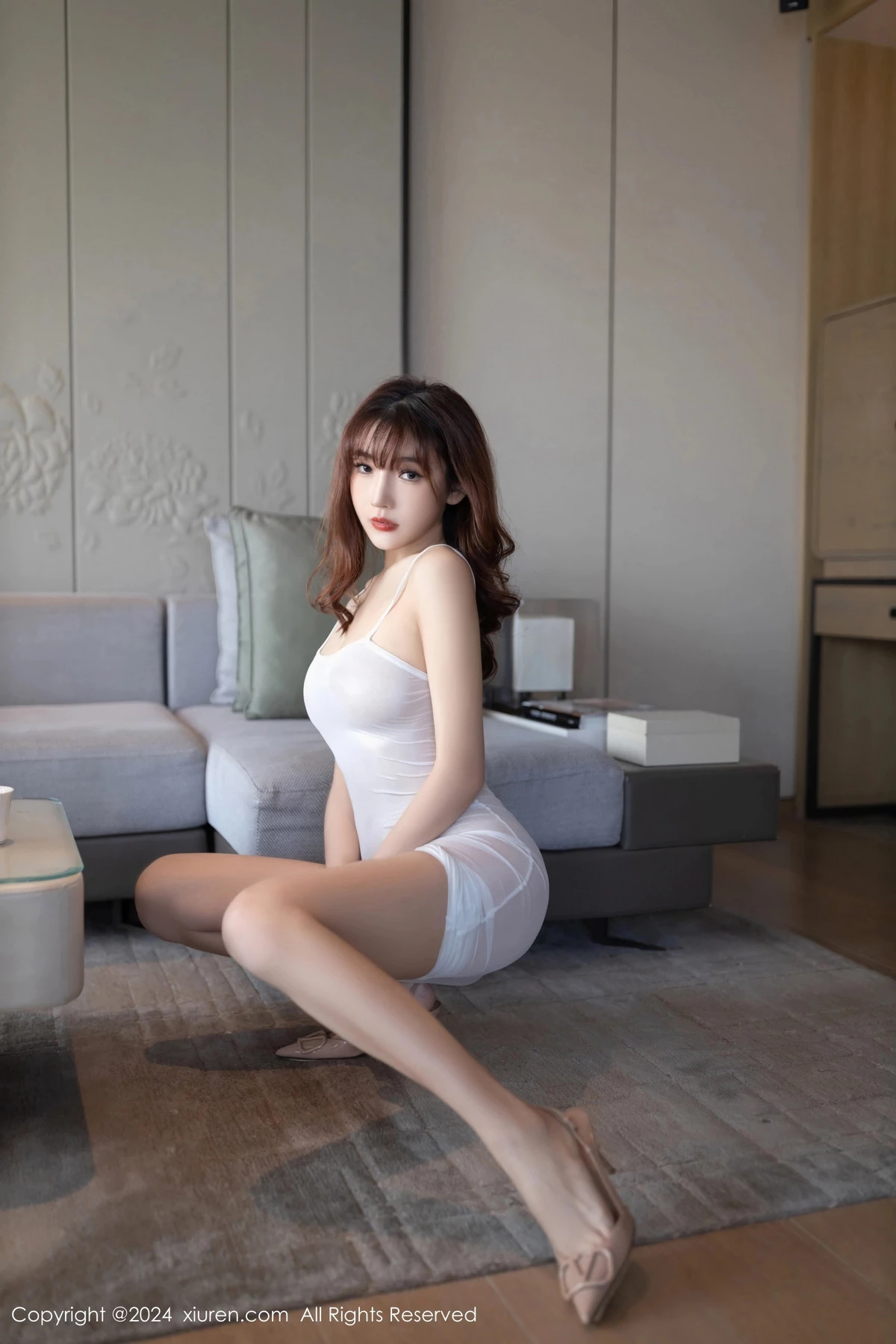 陆萱萱性感白色轻透吊带长裙真空秀惹火身材极致绝美写真 第 36 张