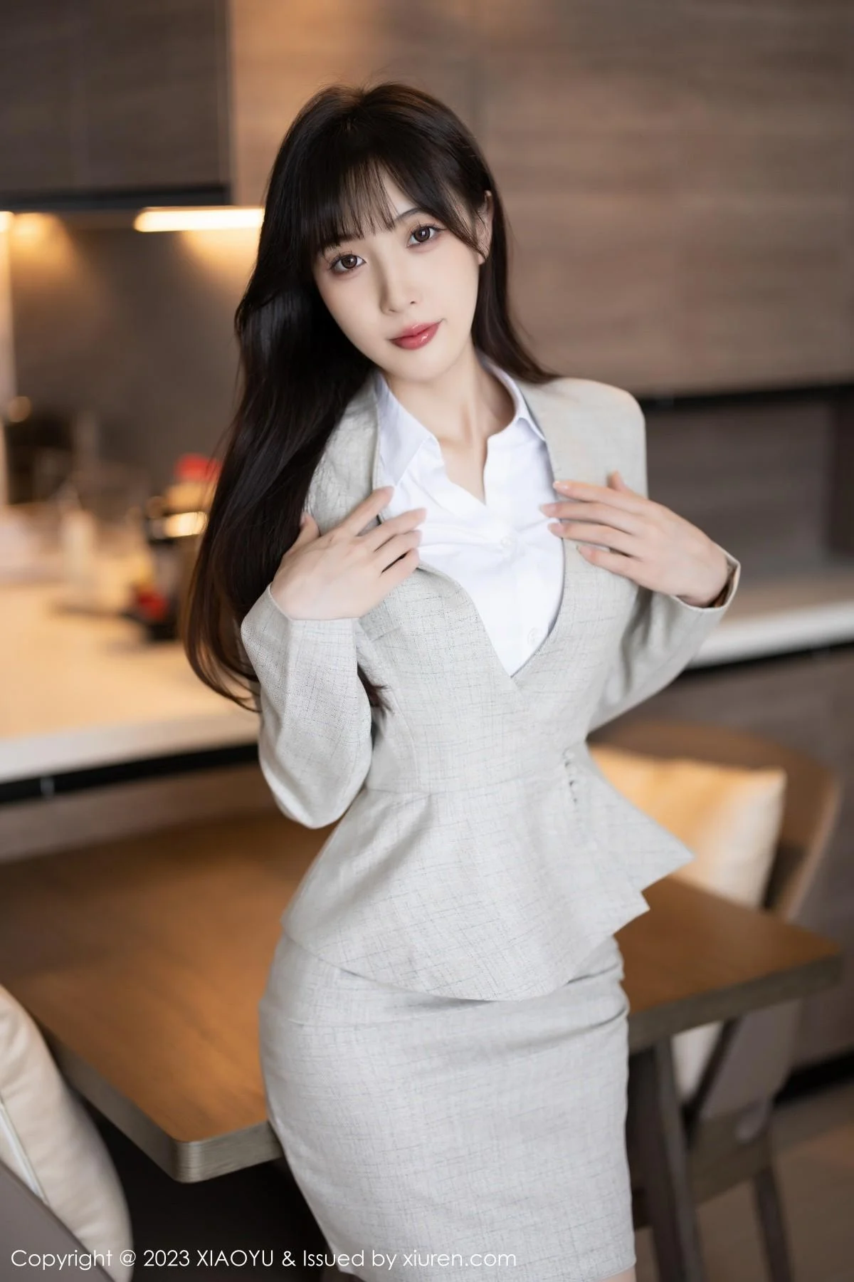 林星阑半脱Ol职业装露性感墨绿色内衣配原色丝袜绝美写真 第 30 张