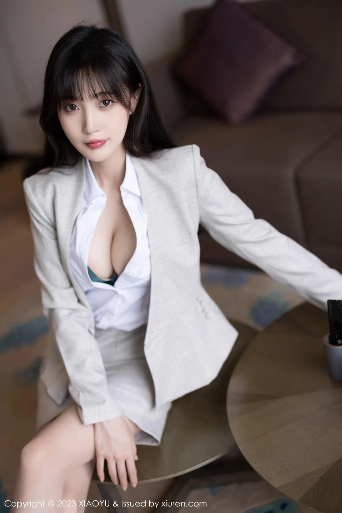 林星阑半脱Ol职业装露性感墨绿色内衣配原色丝袜绝美写真 第 66 张