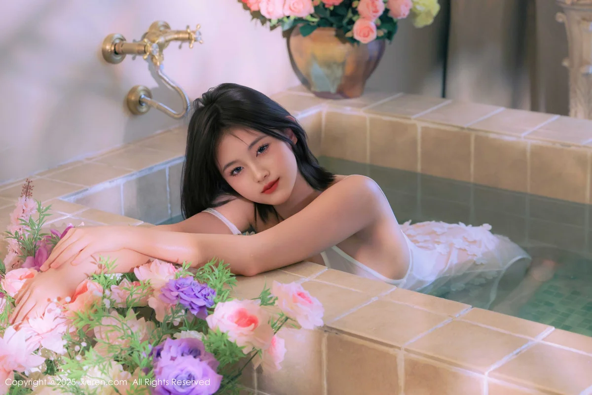 小橘子orange性感白色薄透蕾丝连体短裙秀惹火身材绝美写真 第 80 张