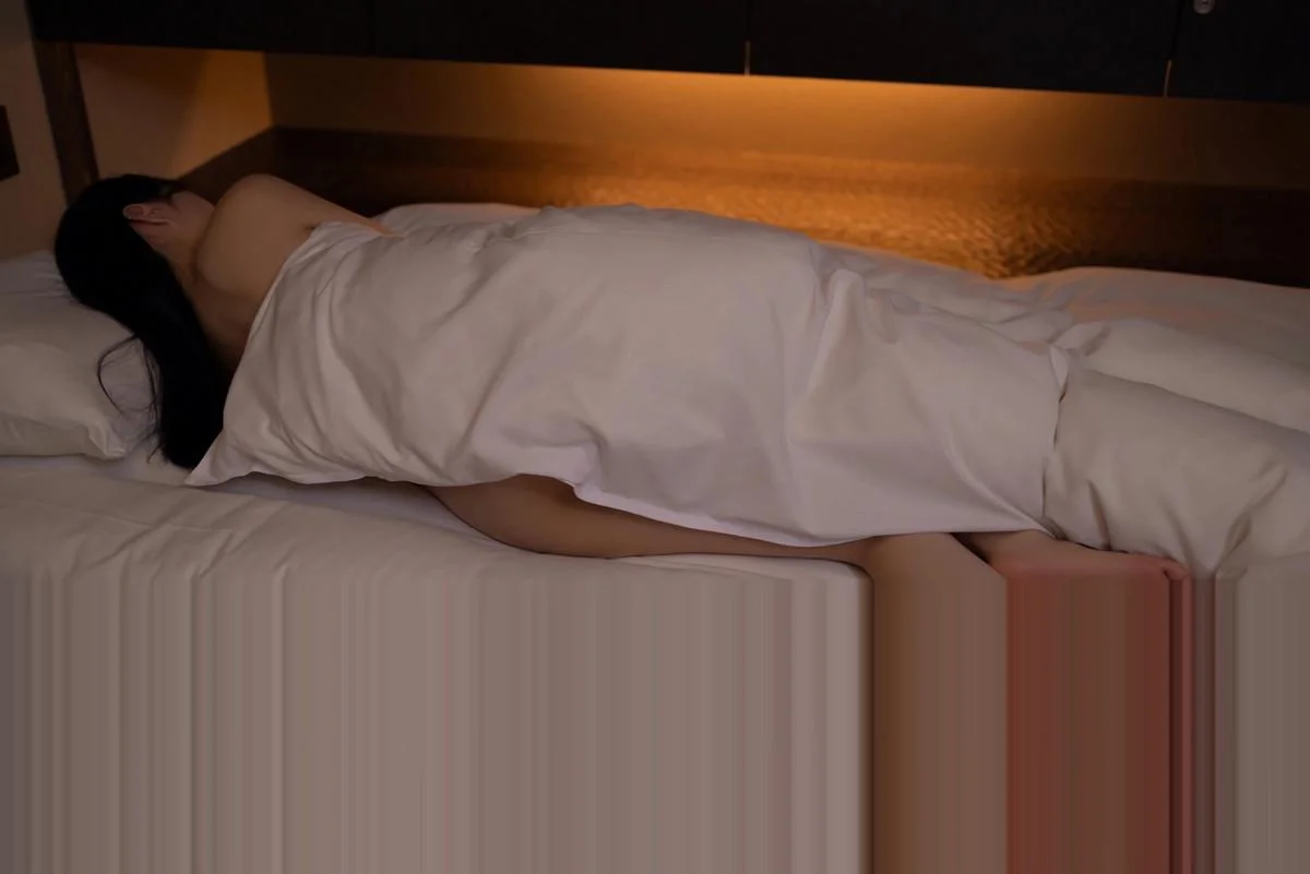 鱼子酱Fish情节拍摄性感蓝灰上衣配长裙秀曼妙身姿绝美写真 第 64 张