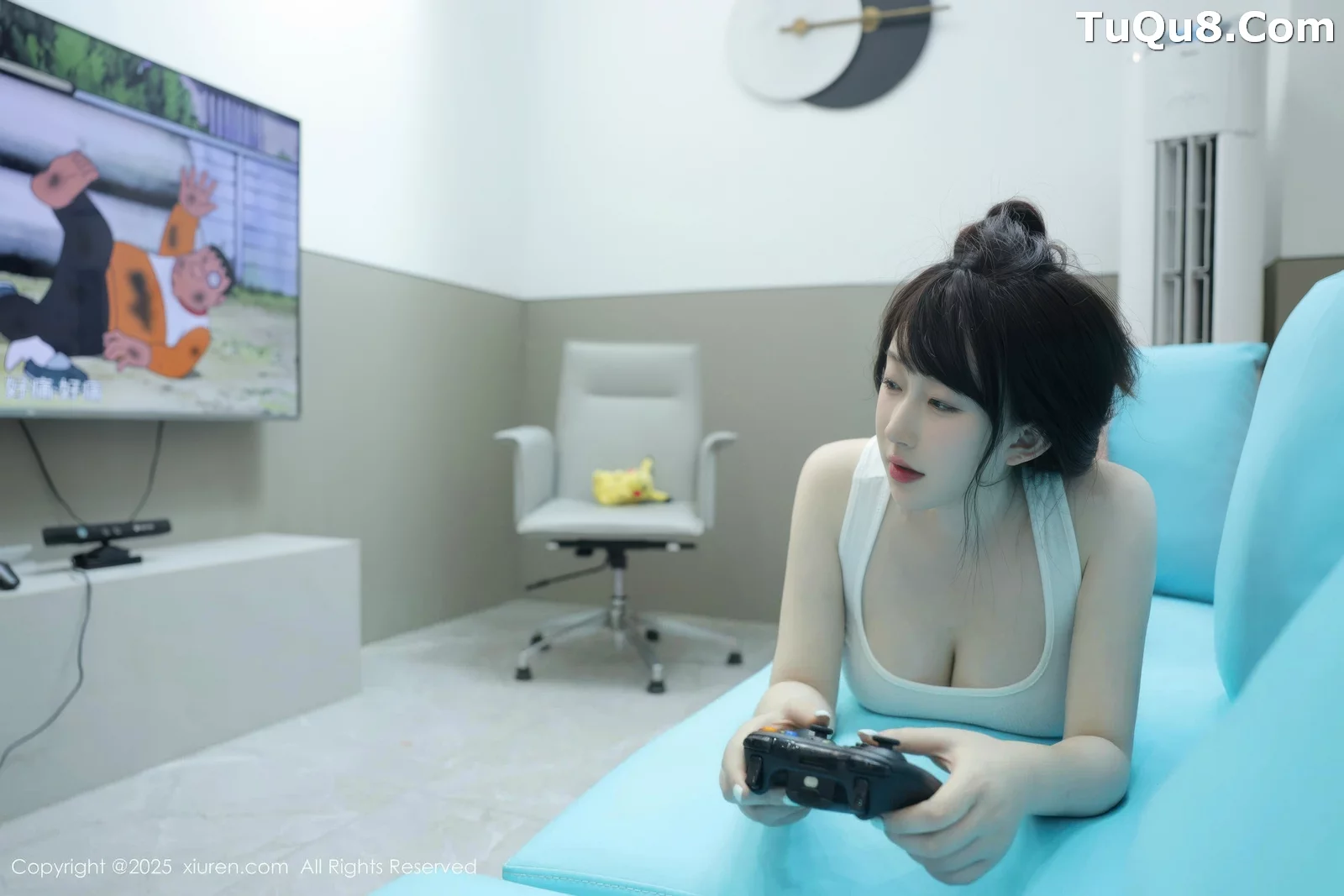 李沁恩lrene性感白色居家上衣配灰色内衣秀丰腴身材绝美写真 第 45 张