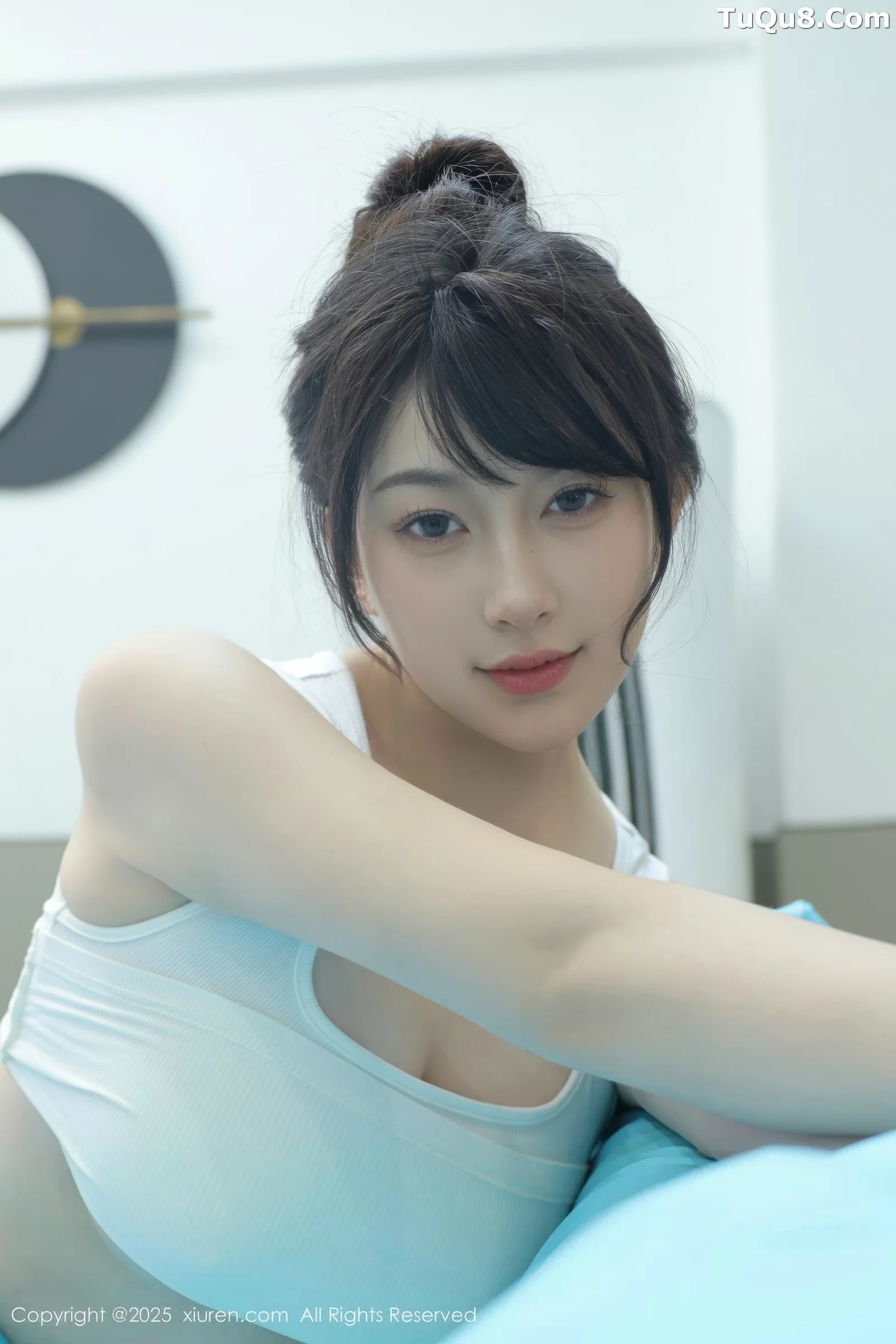 李沁恩lrene性感白色居家上衣配灰色内衣秀丰腴身材绝美写真 第 67 张
