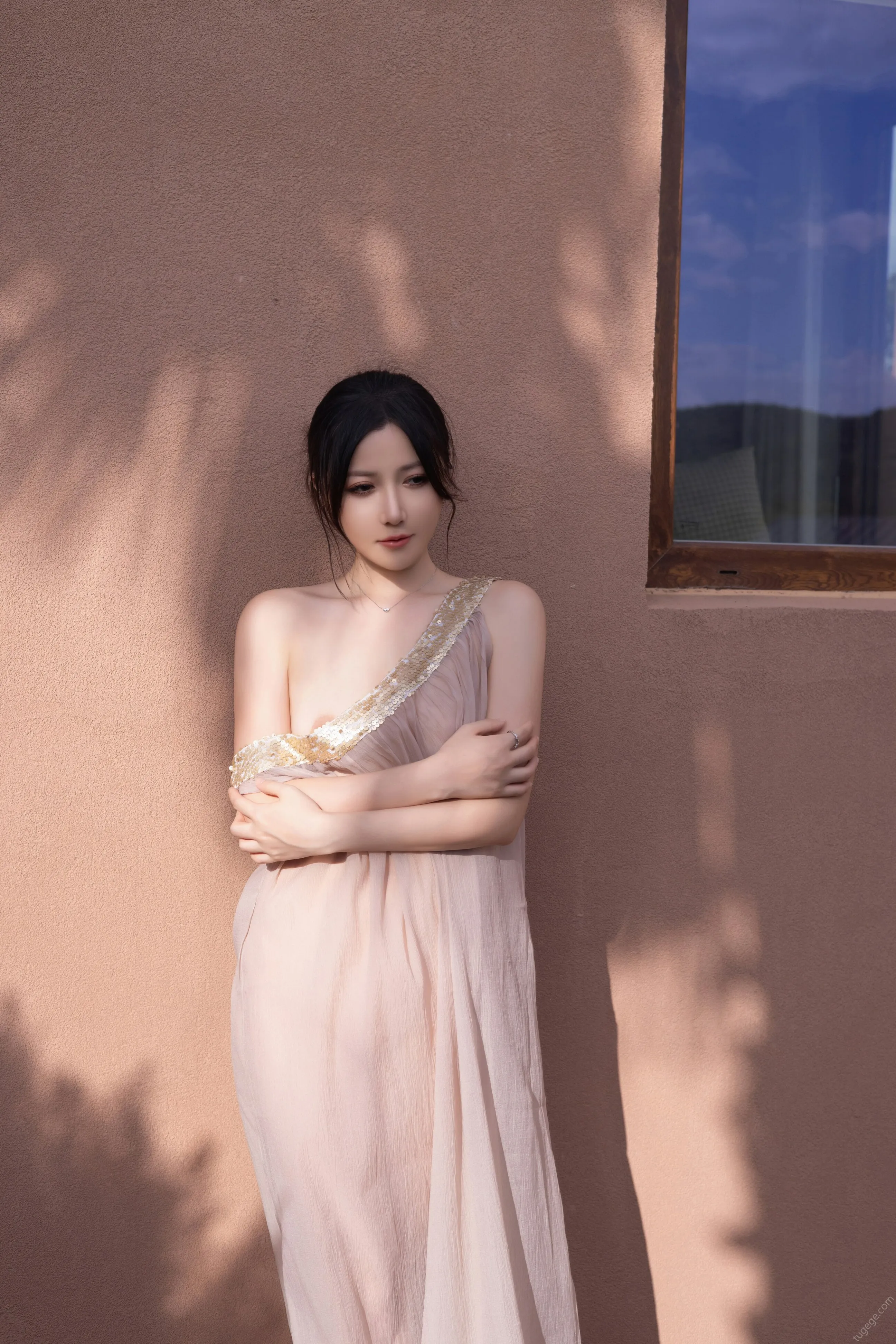 [秀人付费] 鱼子酱Fish 诱人私拍福利 抹胸芦苇女人 第 28 张