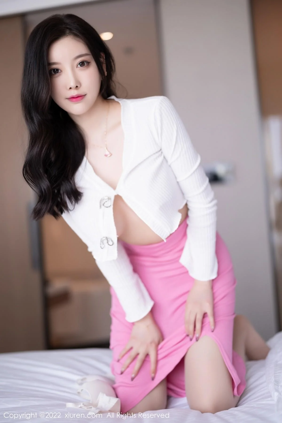 杨晨晨Yome半脱露白色轻透蕾丝内衣秀完美身材绝美写真 第 48 张