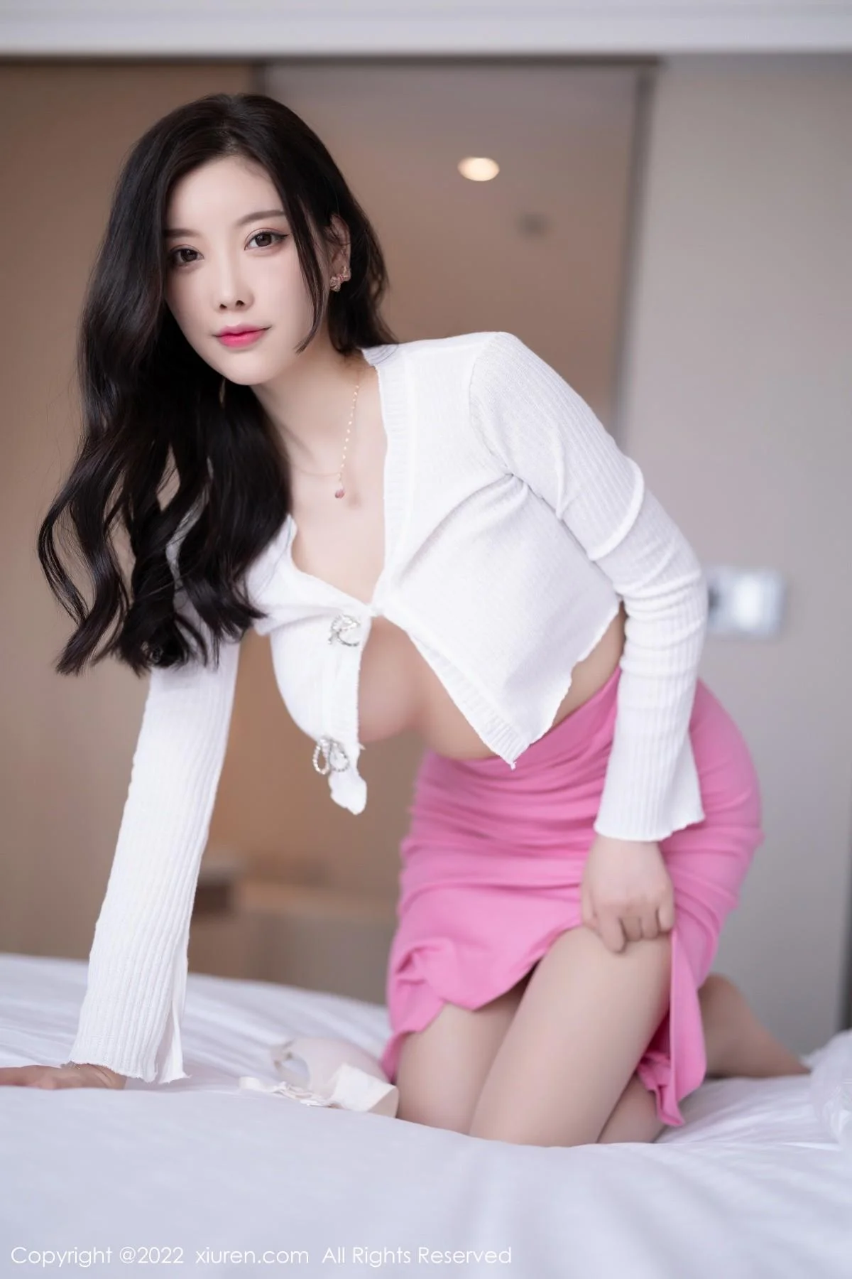 杨晨晨Yome半脱露白色轻透蕾丝内衣秀完美身材绝美写真 第 50 张