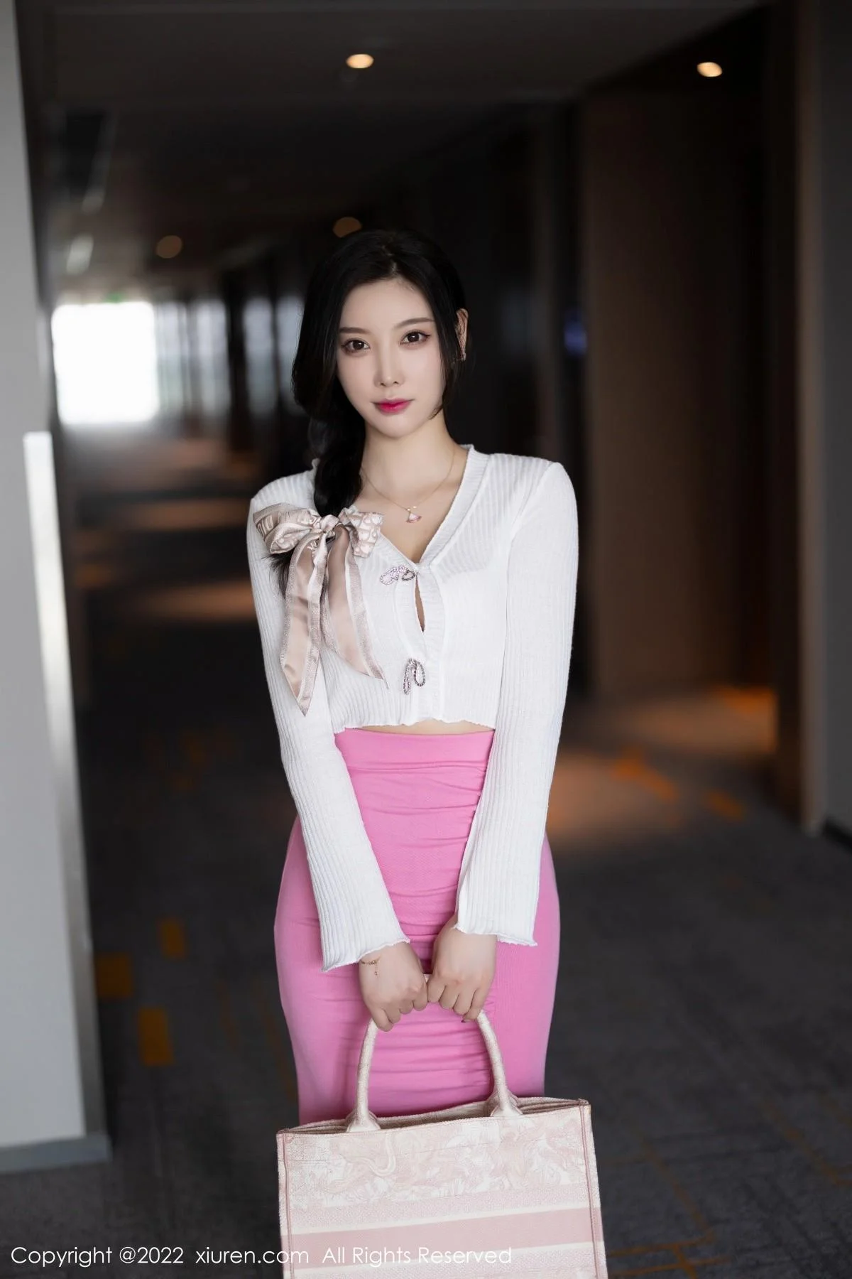 杨晨晨Yome半脱露白色轻透蕾丝内衣秀完美身材绝美写真 第 6 张