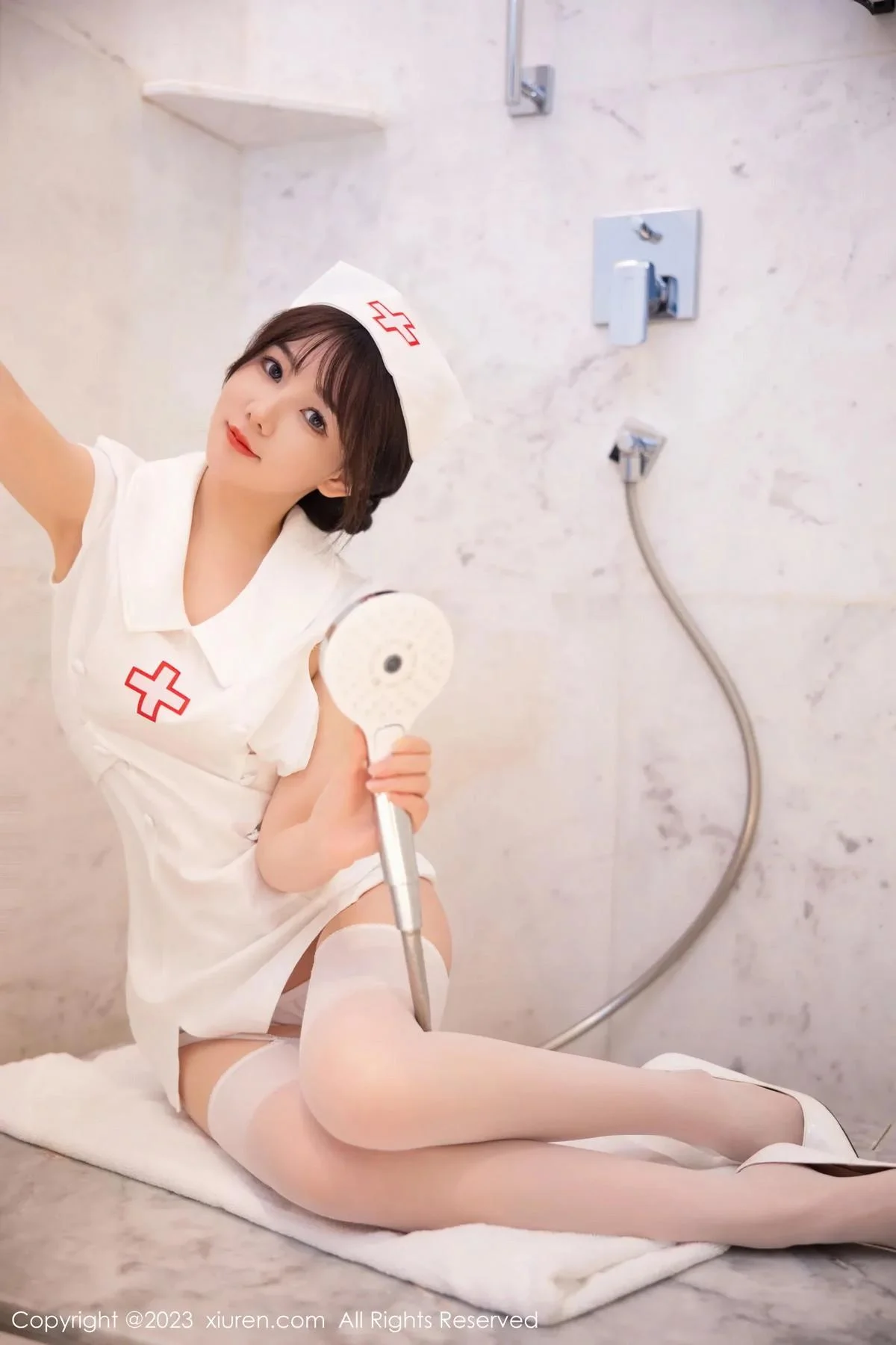 婠婠么性感白色情趣护士服配白丝吊袜秀曼妙身姿绝美写真 第 61 张