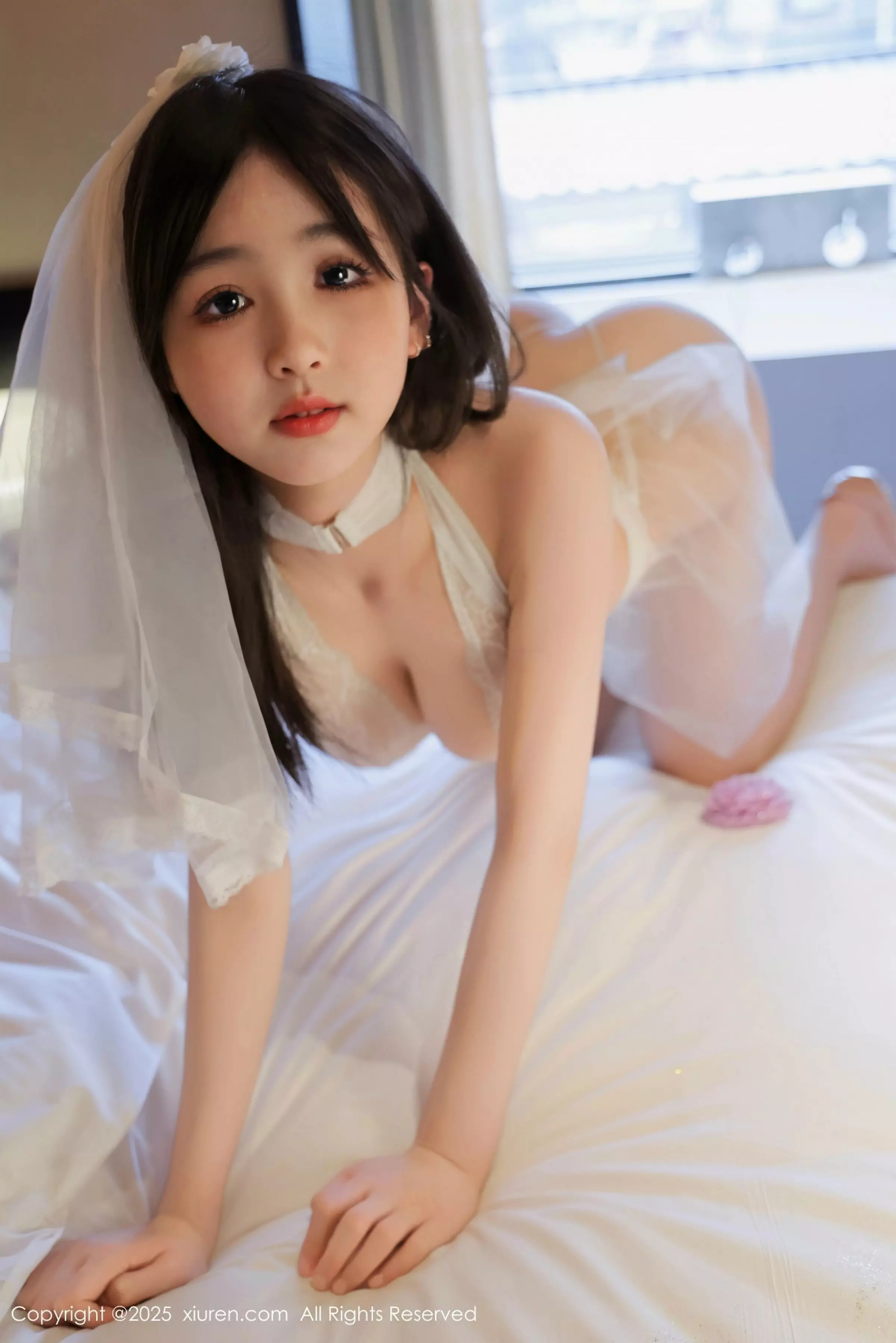 奶芙乔乔性感白色婚纱露白色蕾丝内衣秀凹凸身材绝美写真 第 56 张