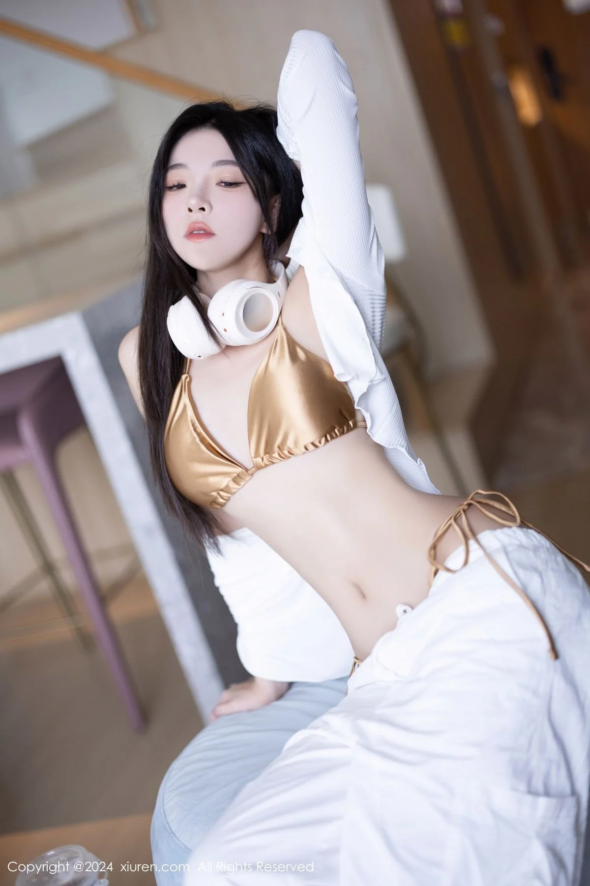 初梦瑶性感金色比基尼+红色情趣内衣秀完美身材绝美写真 第 18 张
