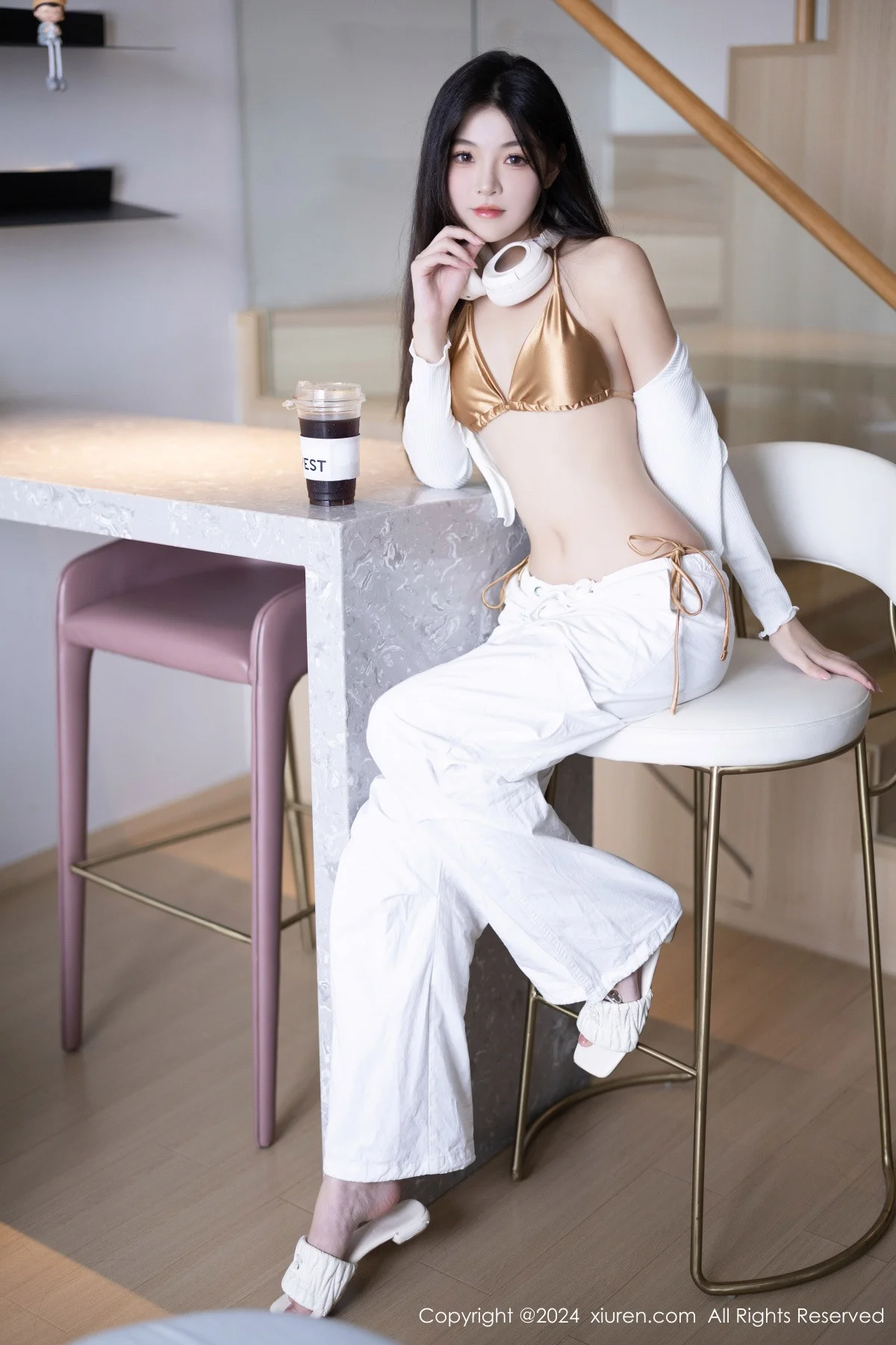 初梦瑶性感金色比基尼+红色情趣内衣秀完美身材绝美写真 第 6 张