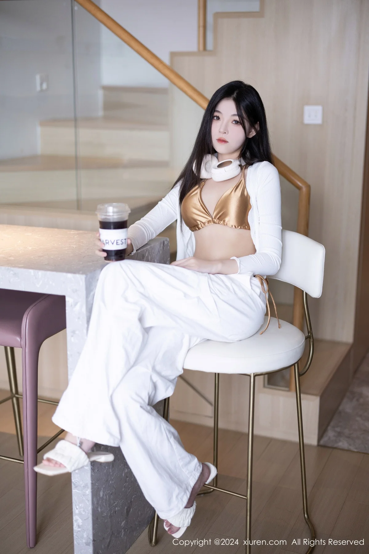 初梦瑶性感金色比基尼+红色情趣内衣秀完美身材绝美写真 第 8 张