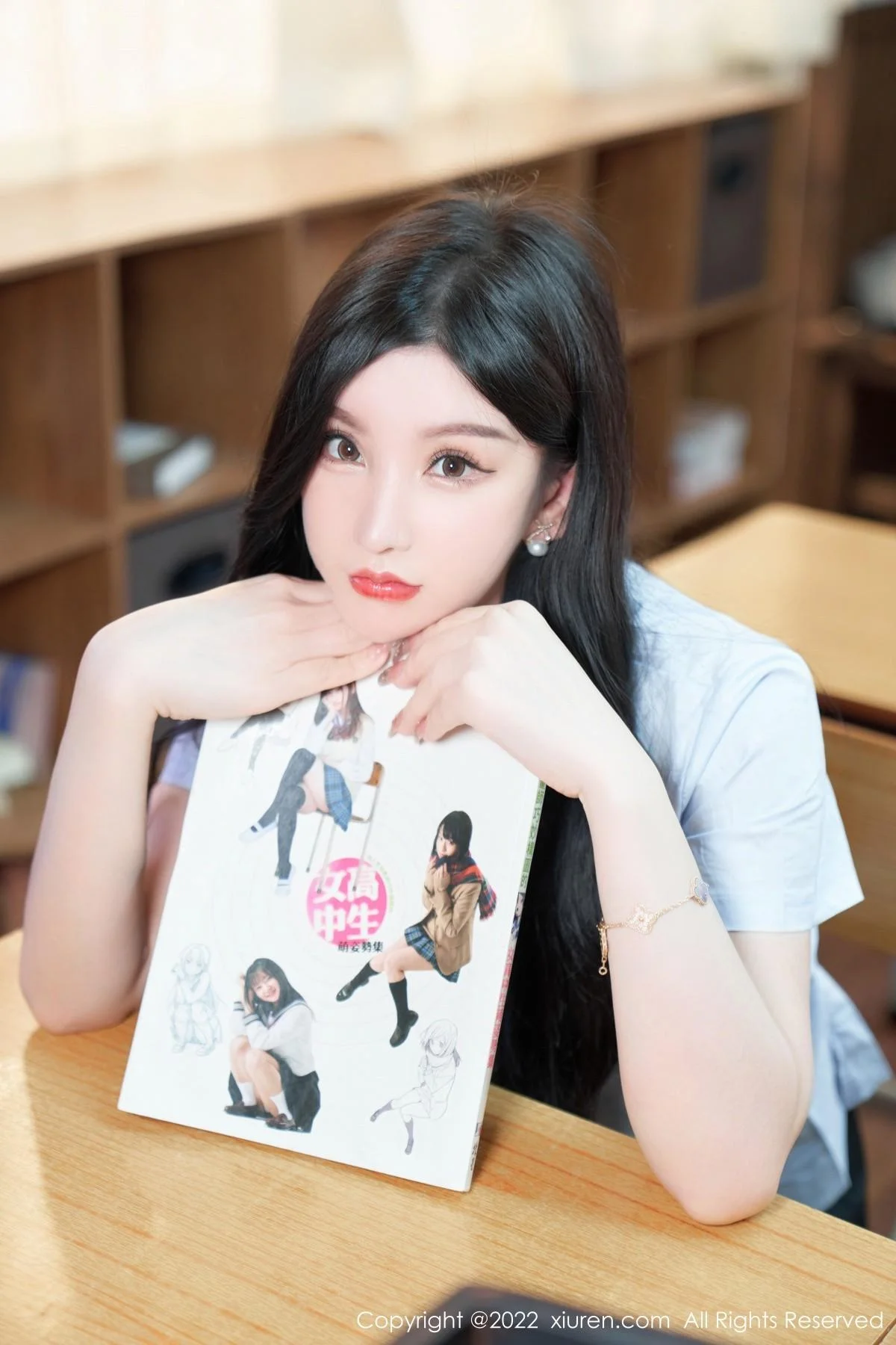 周于希Sally学妹装扮半脱露黑色蕾丝边内衣撩人绝美写真 第 6 张