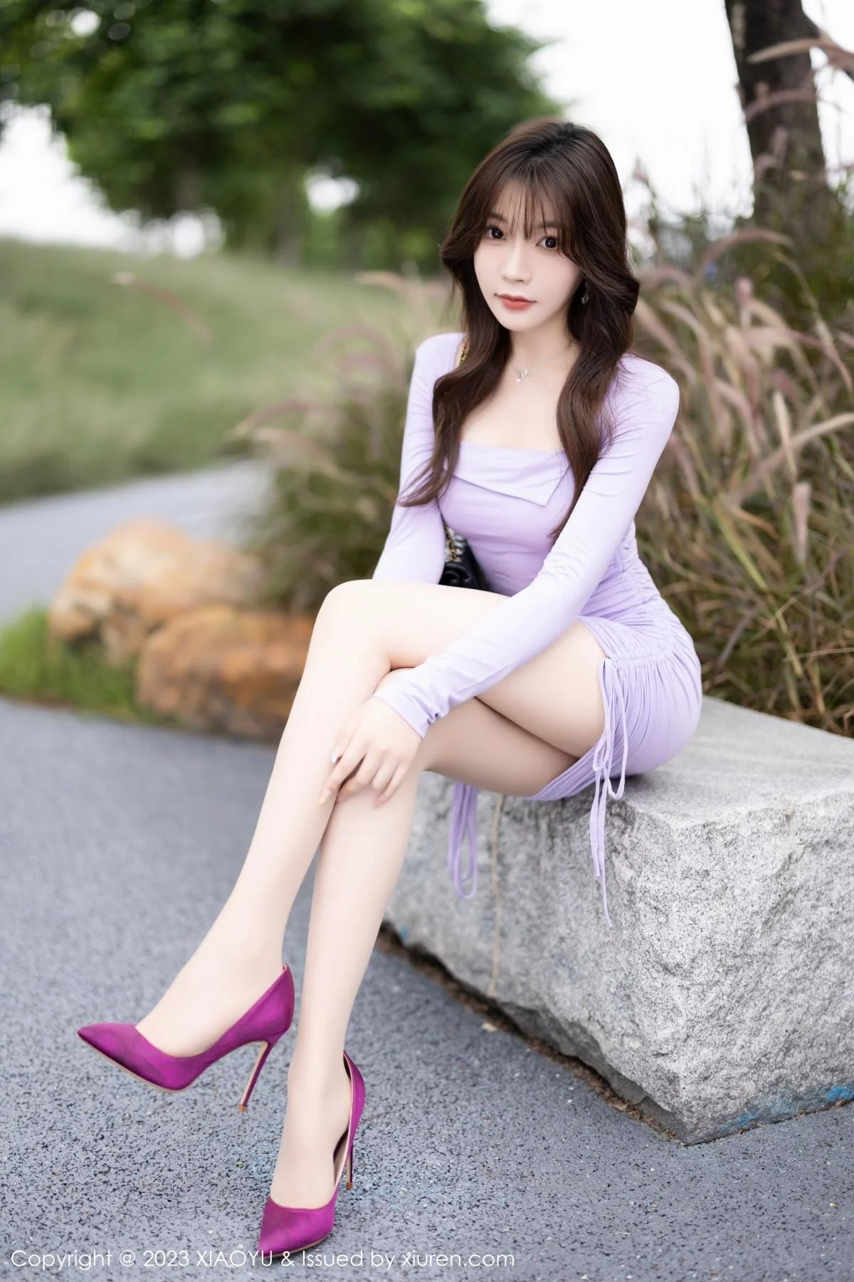 徐莉芝Booty性感淡紫色连衣裙配超薄无内肉丝惹火绝美写真 第 28 张