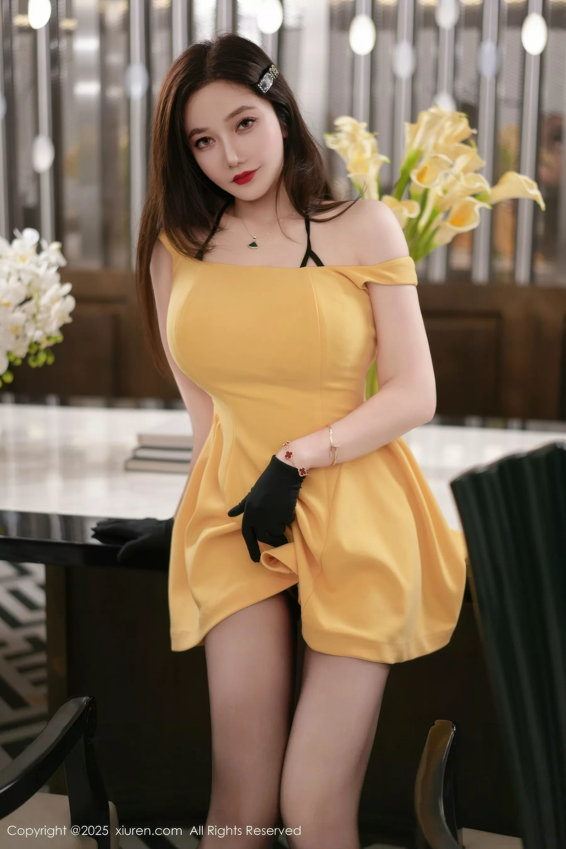 心妍小公主性感黑色情趣内衣配超薄黑丝秀惹火身材绝美写真 第 10 张