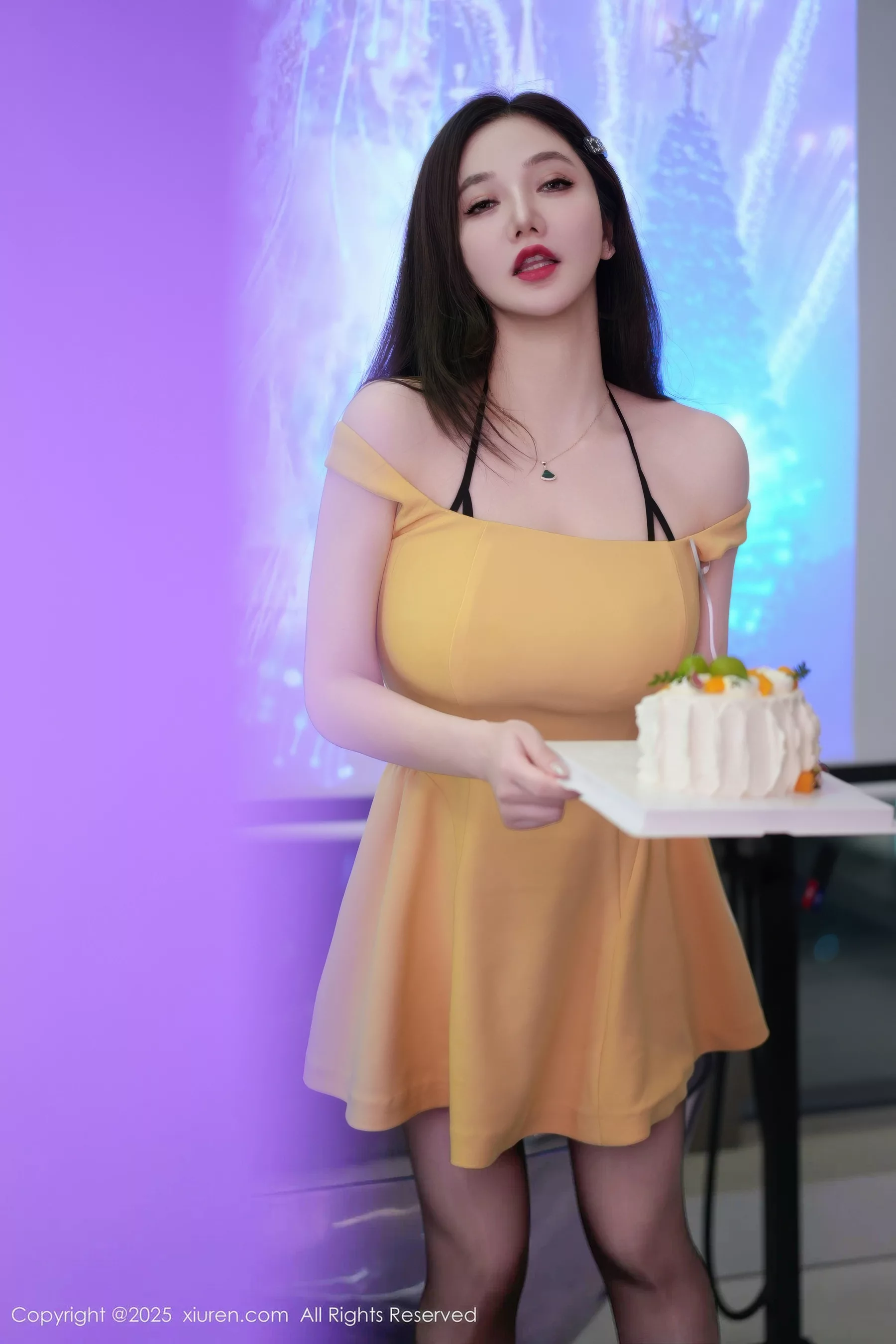 心妍小公主性感黑色情趣内衣配超薄黑丝秀惹火身材绝美写真 第 25 张