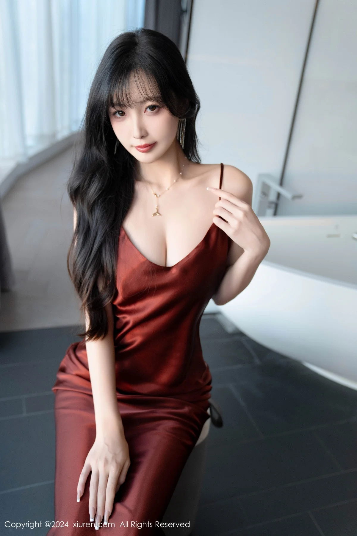 林星阑性感红色连衣长裙露黑色情趣内衣秀曼妙身姿绝美写真 第 26 张