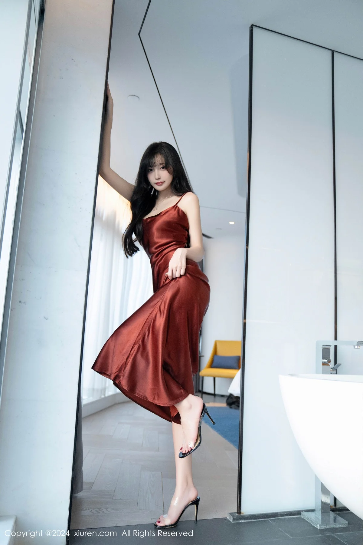 林星阑性感红色连衣长裙露黑色情趣内衣秀曼妙身姿绝美写真 第 28 张