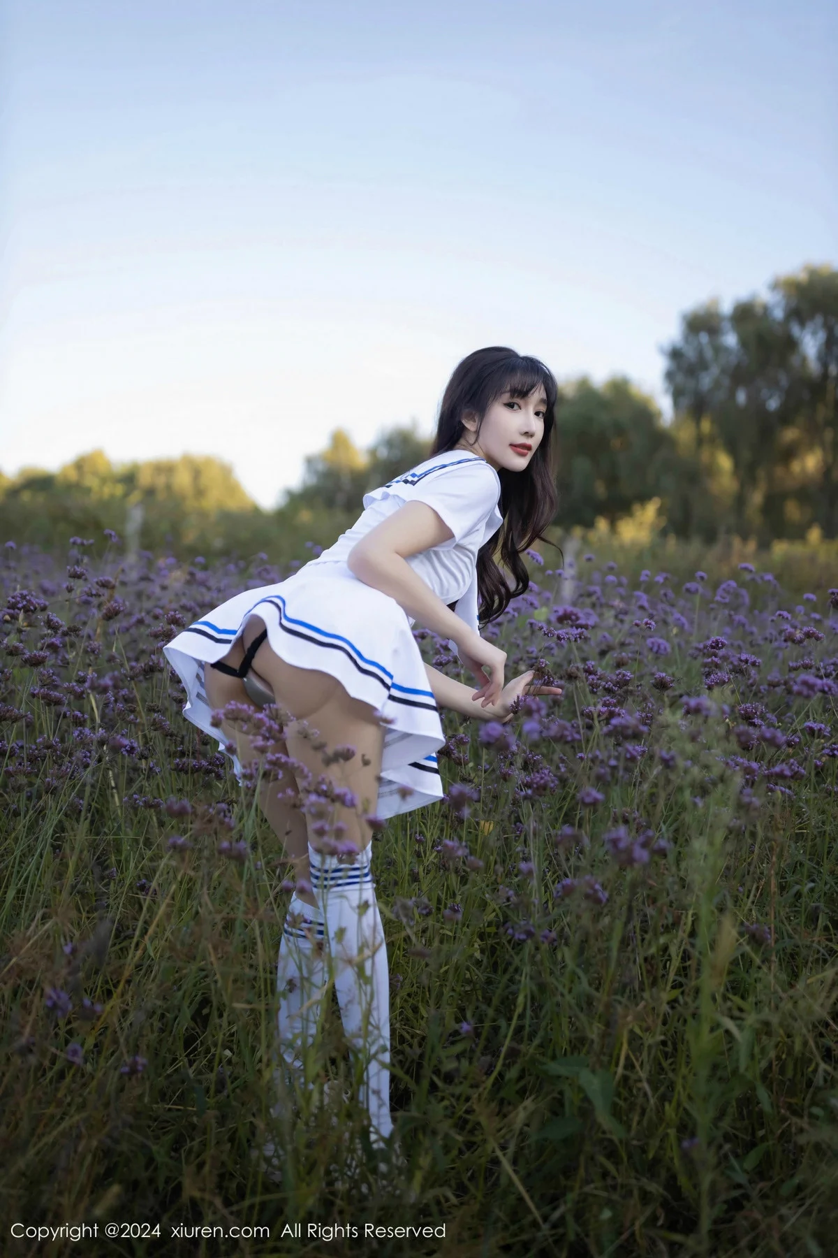 陆萱萱学生套装露黑色蕾丝内衣配开档肉丝秀完美身材绝美写真 第 32 张