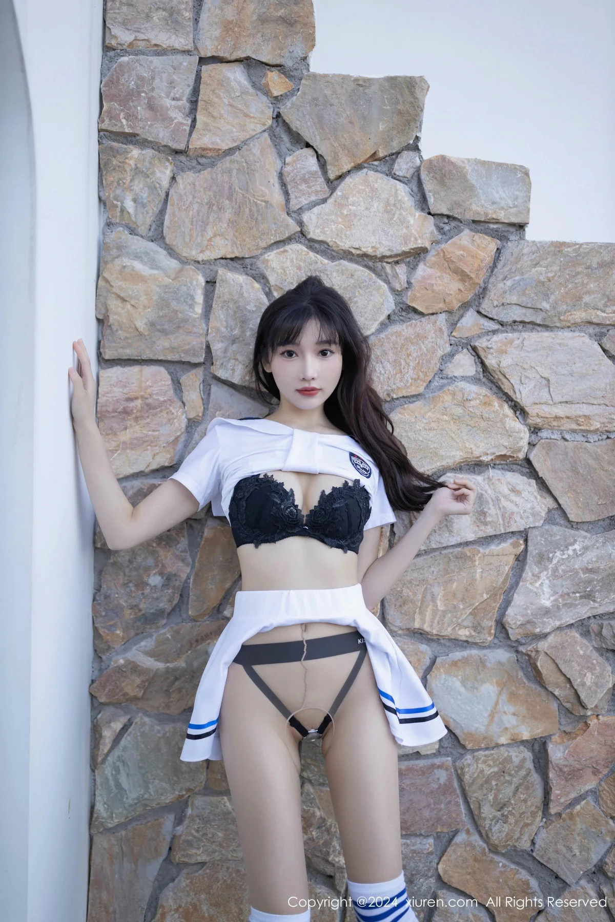 陆萱萱学生套装露黑色蕾丝内衣配开档肉丝秀完美身材绝美写真 第 58 张
