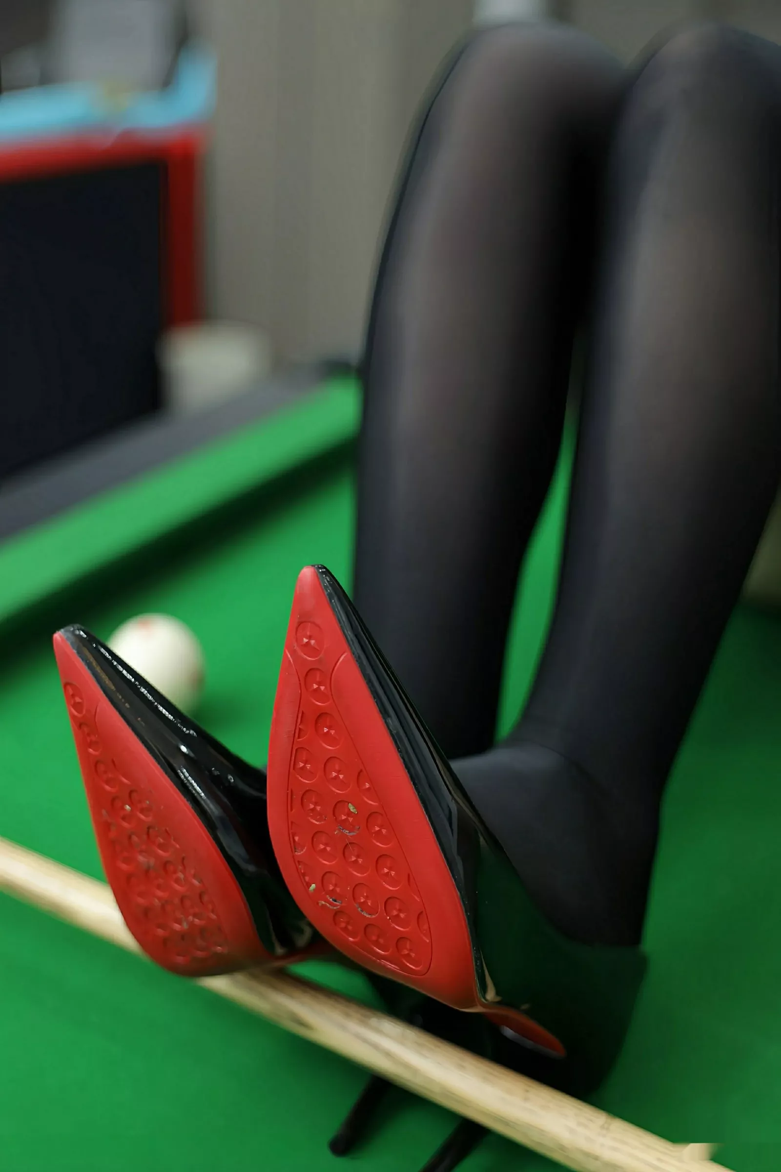 李沁恩lrene性感黑色情趣内衣配黑丝吊袜秀美腿绝美写真 第 84 张