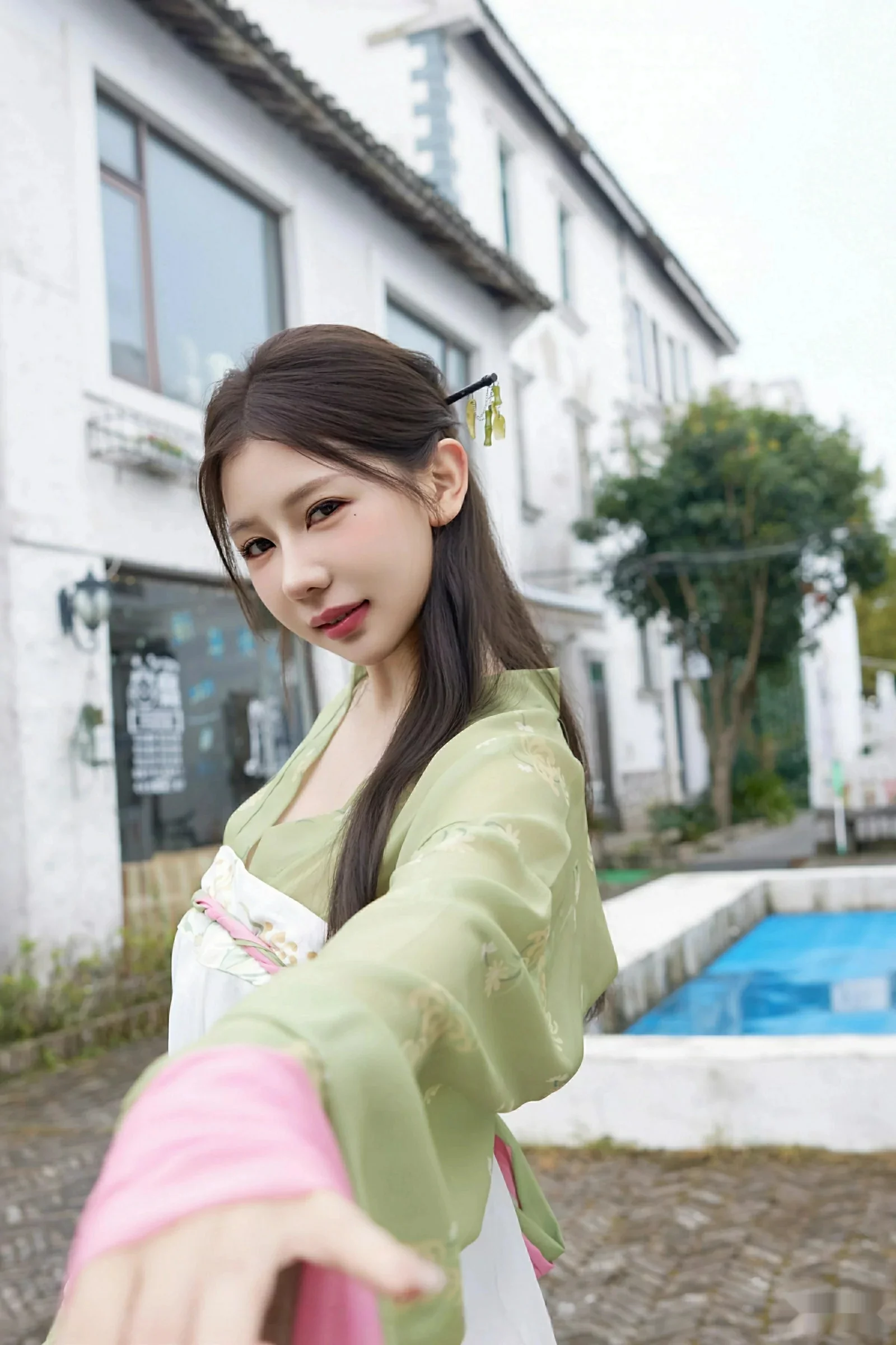 尹甜甜sunny性感薄纱汉服装扮配超薄肉丝秀完美身材绝美写真 第 10 张